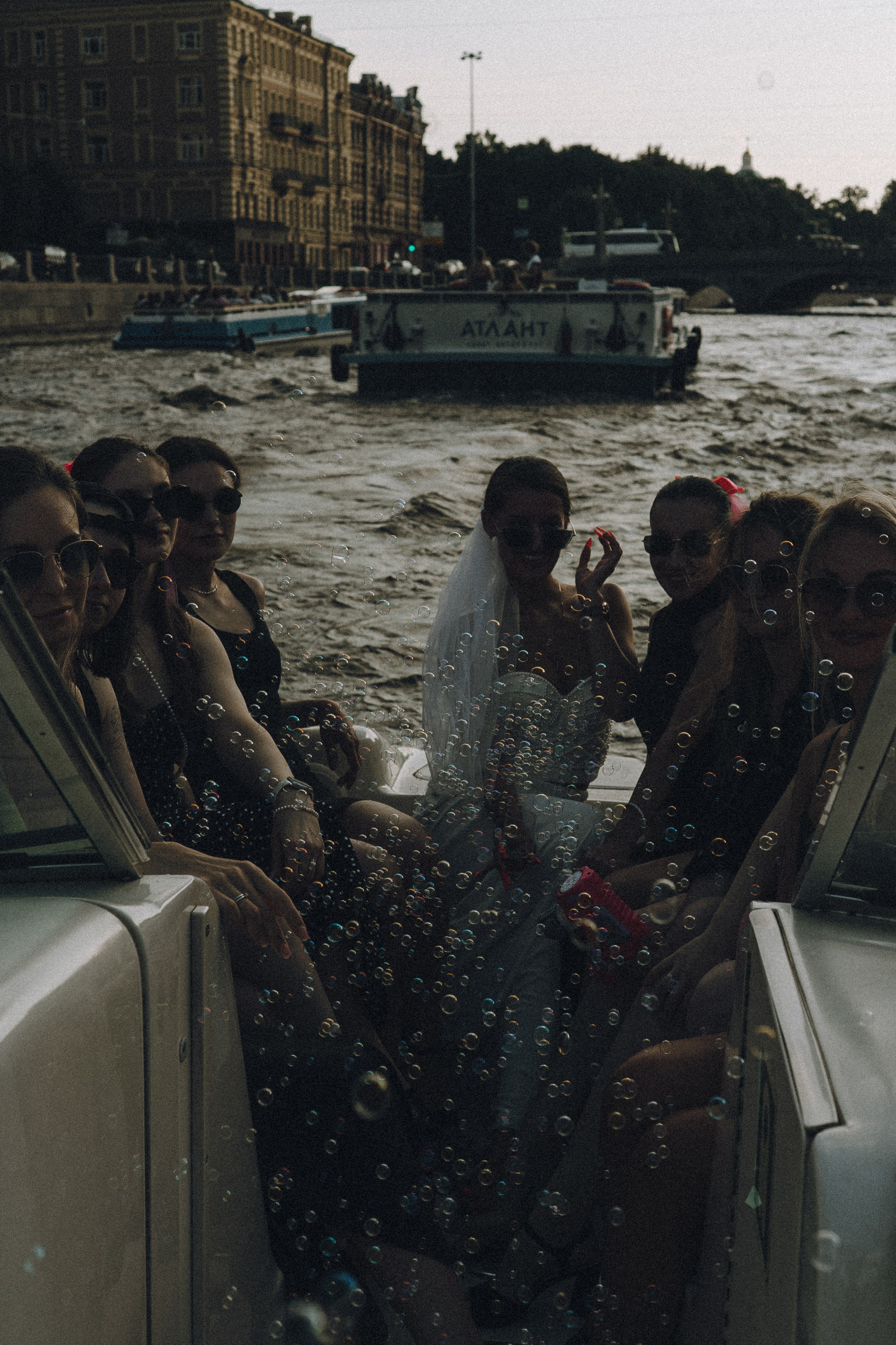 ДЕВИЧНИК НА КАТЕРЕ. Профессиональный фотограф, Санкт-Петербург — Виктория Богомолова