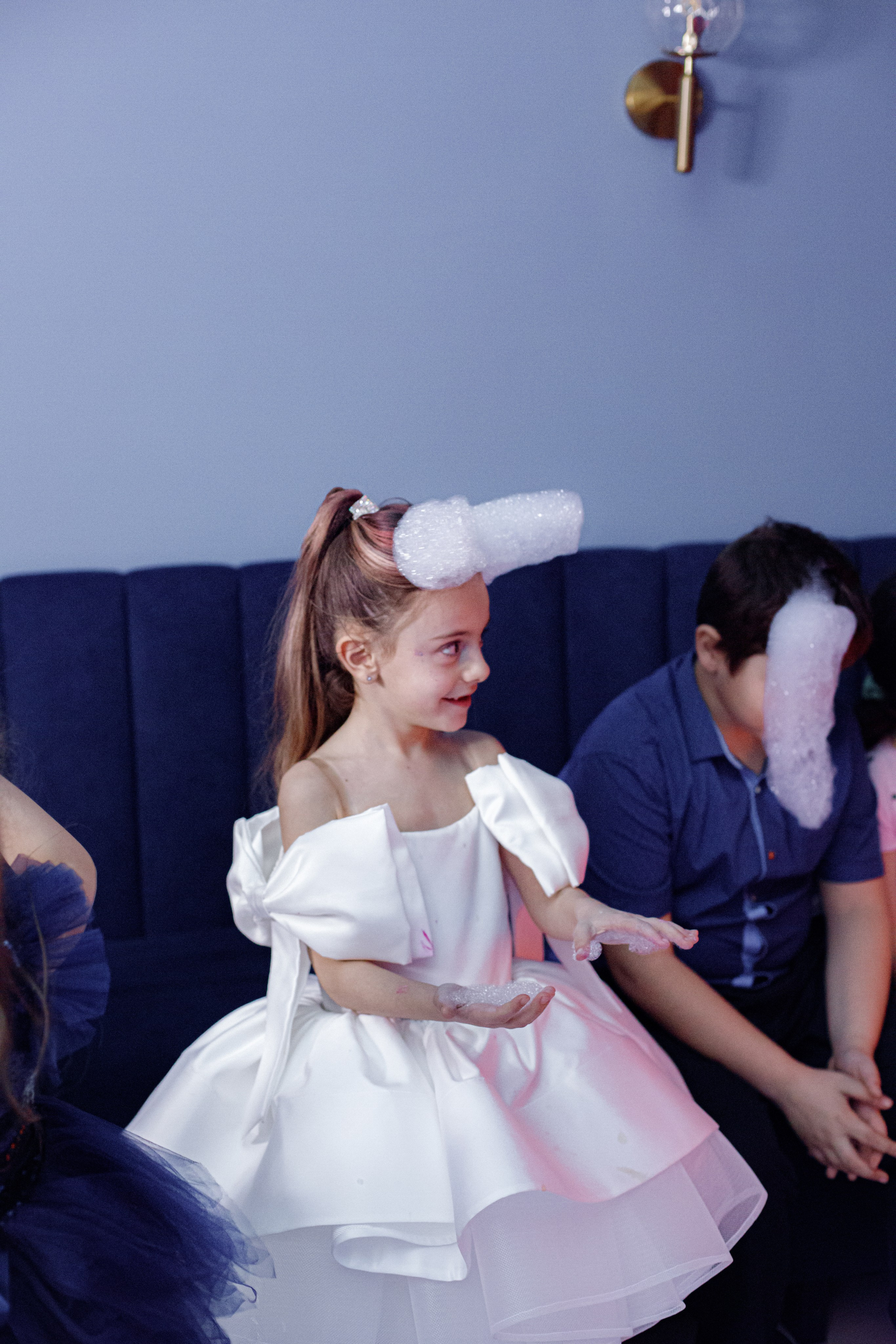 ASIA'S BIRTHDAY PARTY. Photokarish