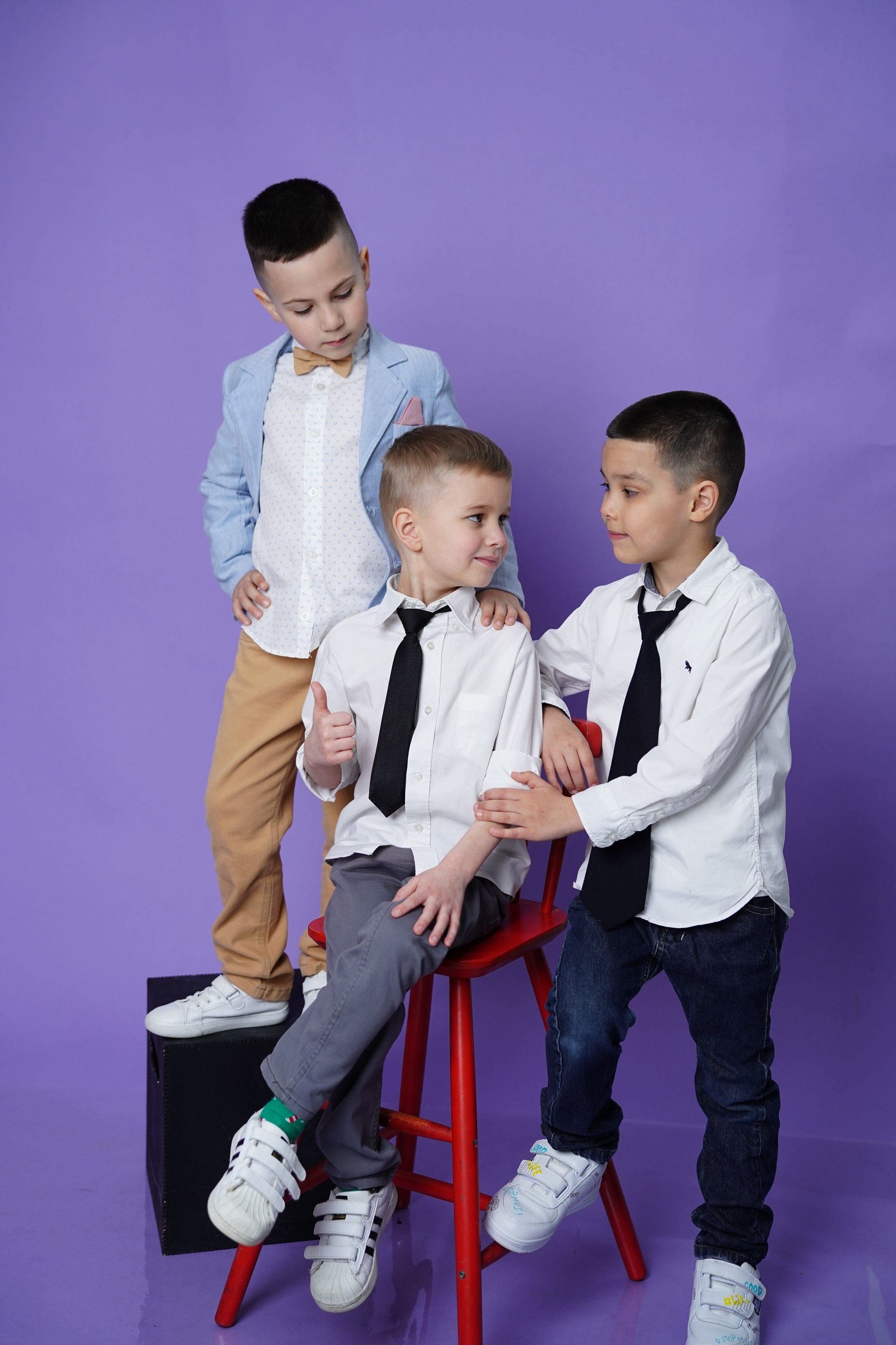 Мелкие группы. MEMENTO.Выпускные альбомы, школьные, юбилейные и другие книги. Ростов-на-Дону