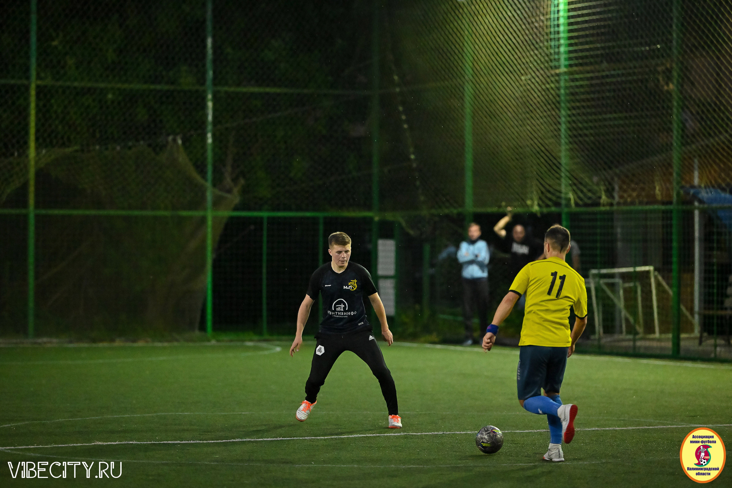 ИГРЫ МИНИ-ФУТБОЛЬНОЙ И КОРПОРАТИВНОЙ ЛИГИ. VIBECITY.RU Вайб Сити Ру Фоторепортажи Фотоотчеты Калининград