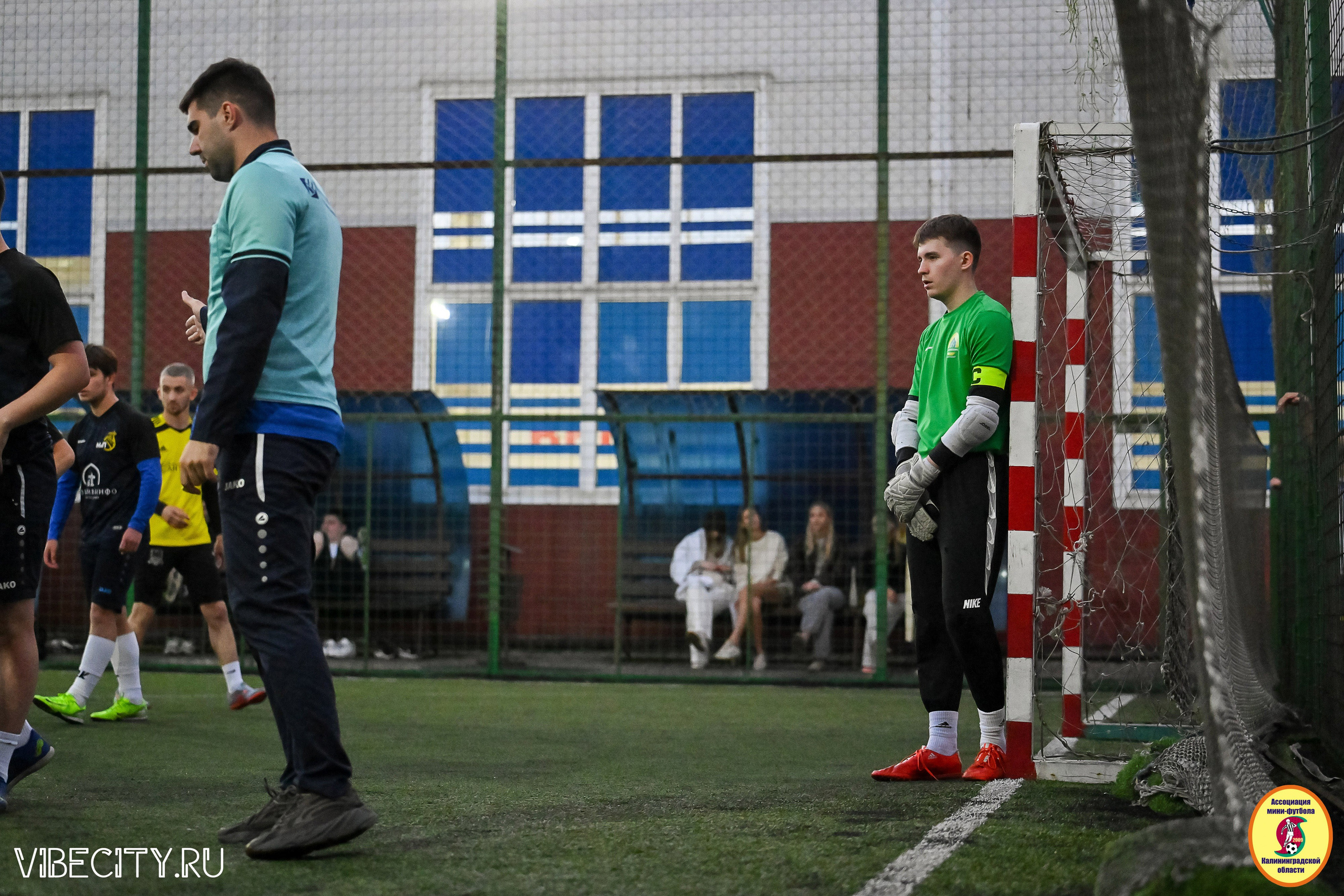 ИГРЫ МИНИ-ФУТБОЛЬНОЙ И КОРПОРАТИВНОЙ ЛИГИ. VIBECITY.RU Вайб Сити Ру Фоторепортажи Фотоотчеты Калининград