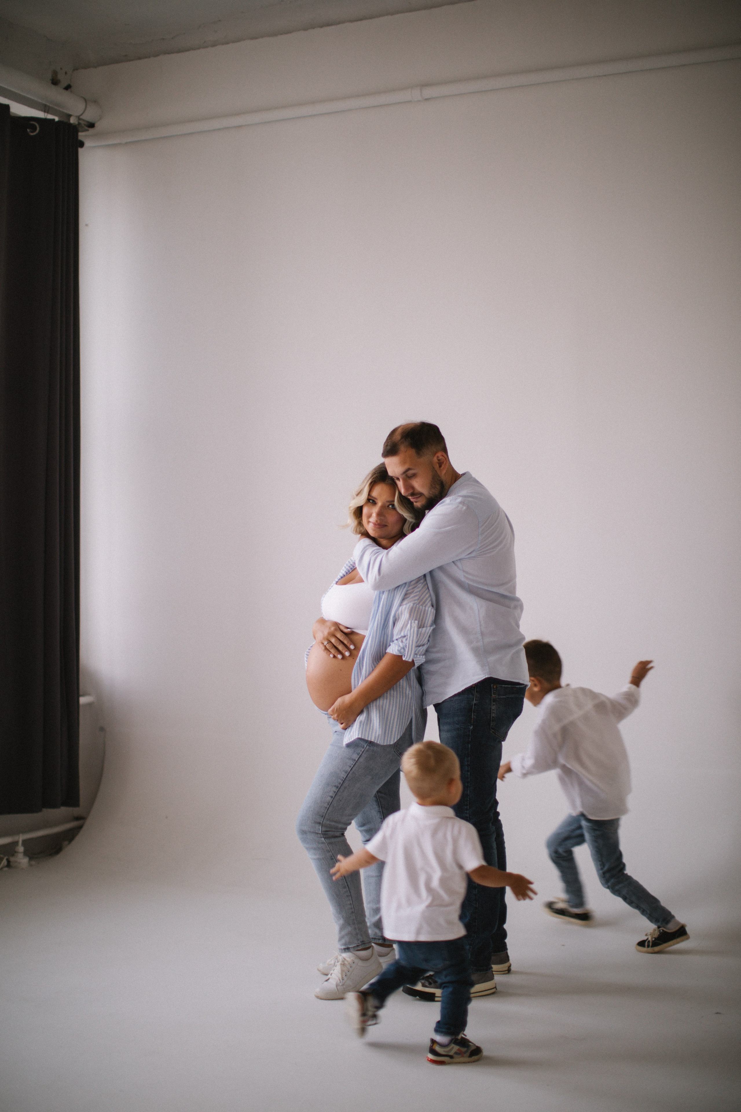 Катя со своими мужчинами🤍. Фотограф в Нижнем Новгороде