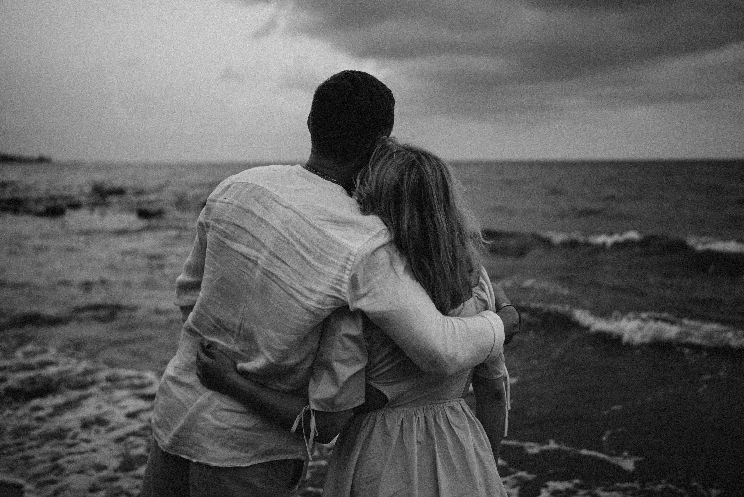 Съемка пары на море. Портретный и свадебный фотограф в Тбилиси • xeniqo