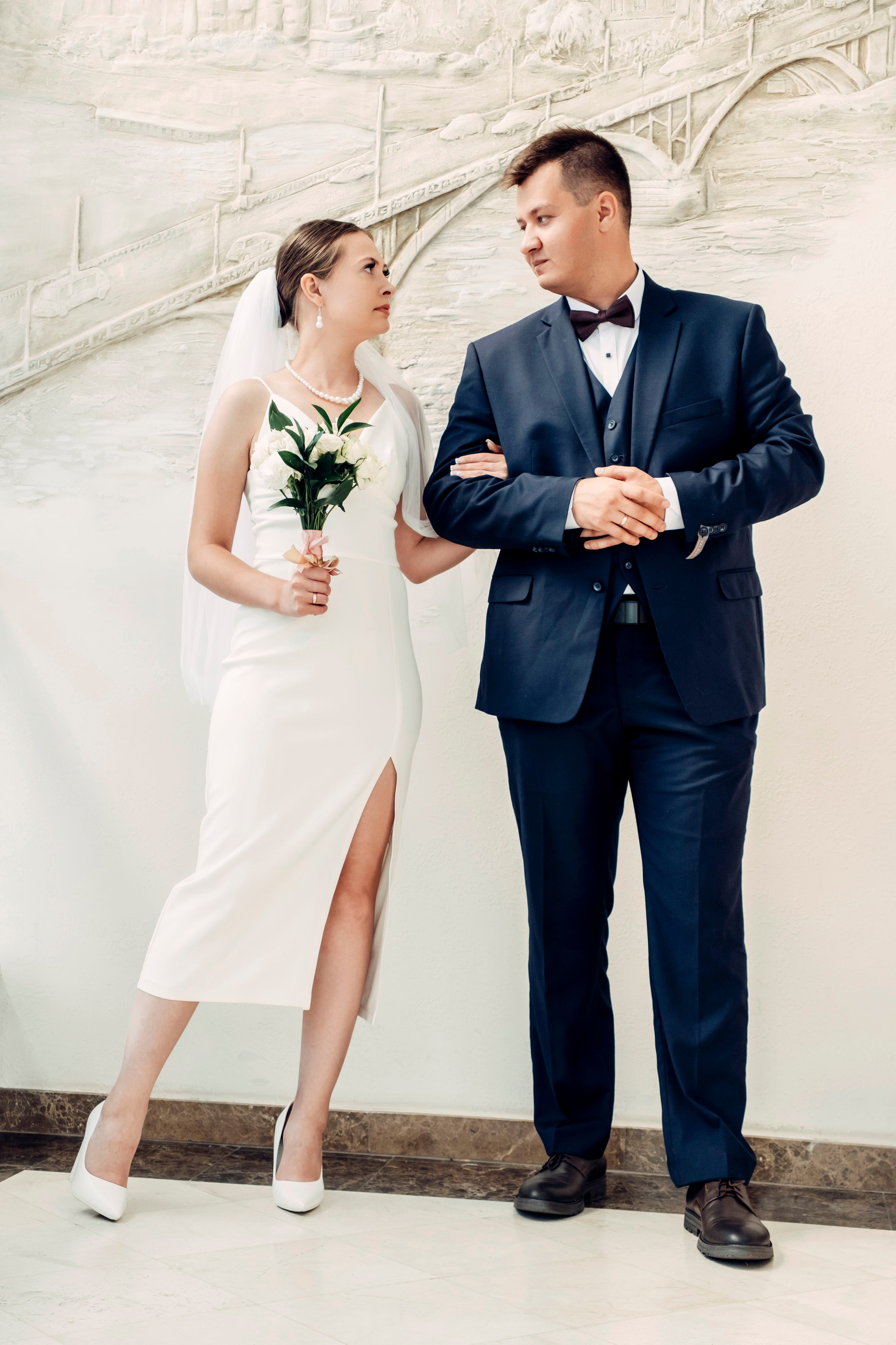 Свадебная прогулка в городе. Фотограф в Иркутске Анна Мирошникова