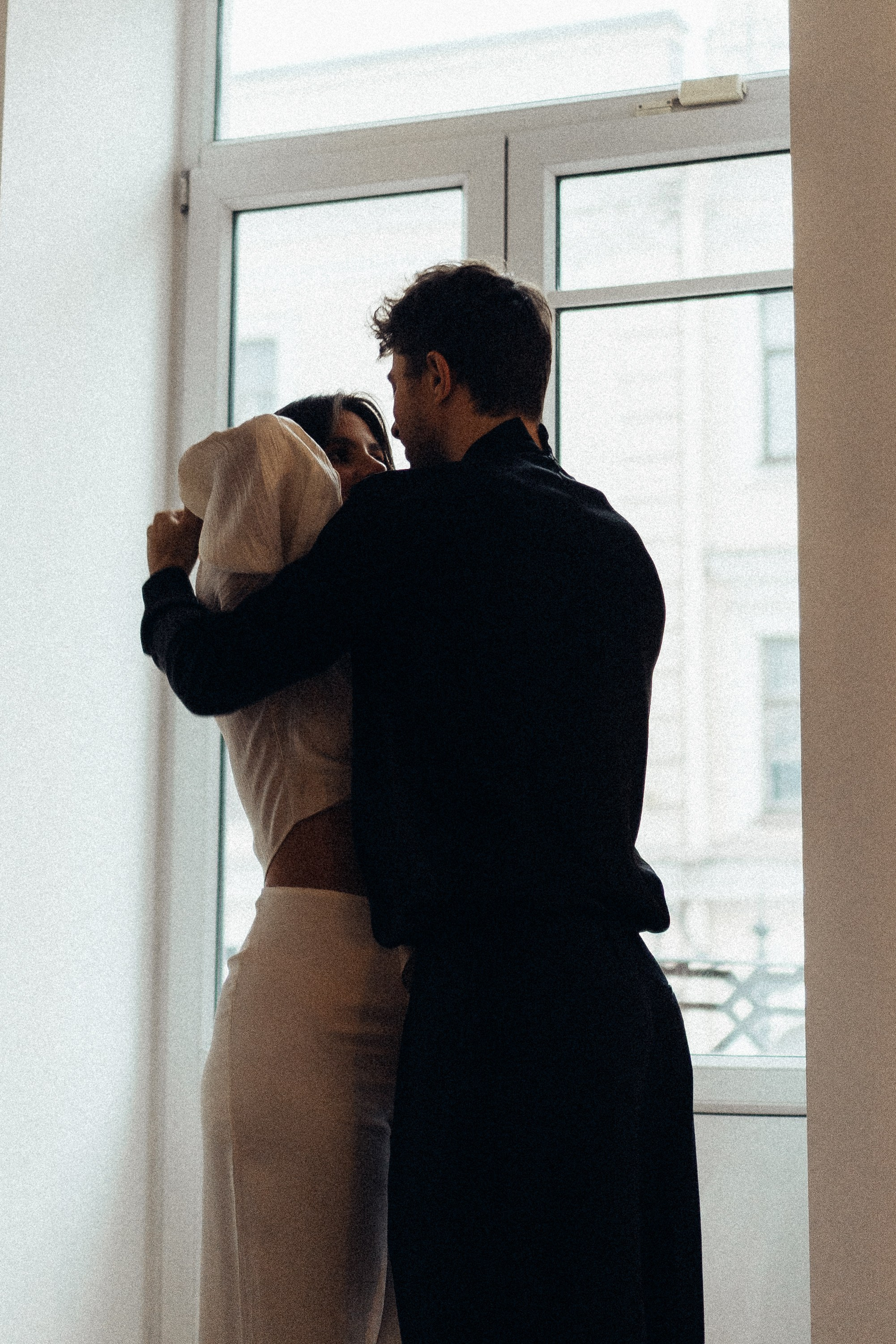 УТРО ЖЕНИХА И НЕВЕСТЫ В ПИТЕРСКОЙ КВАРТИРЕ И СЬЕМКА С СВАДЕБНЫХ ОБРАЗАХ. Профессиональный фотограф, Санкт-Петербург — Виктория Богомолова