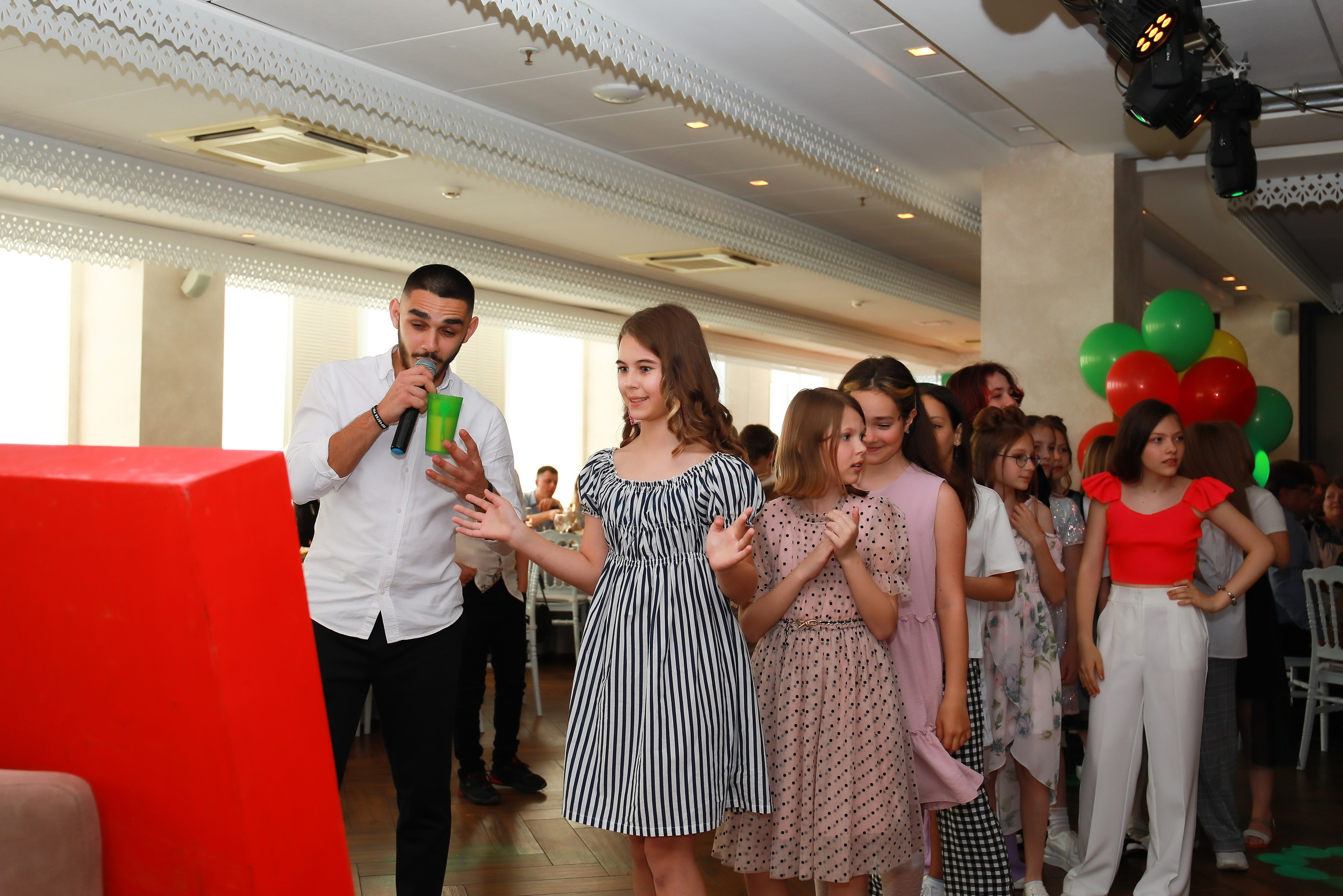 Выпускной 4 класс (Р-н Разговоры на крыше). Детский семейный фотограф Краснодар