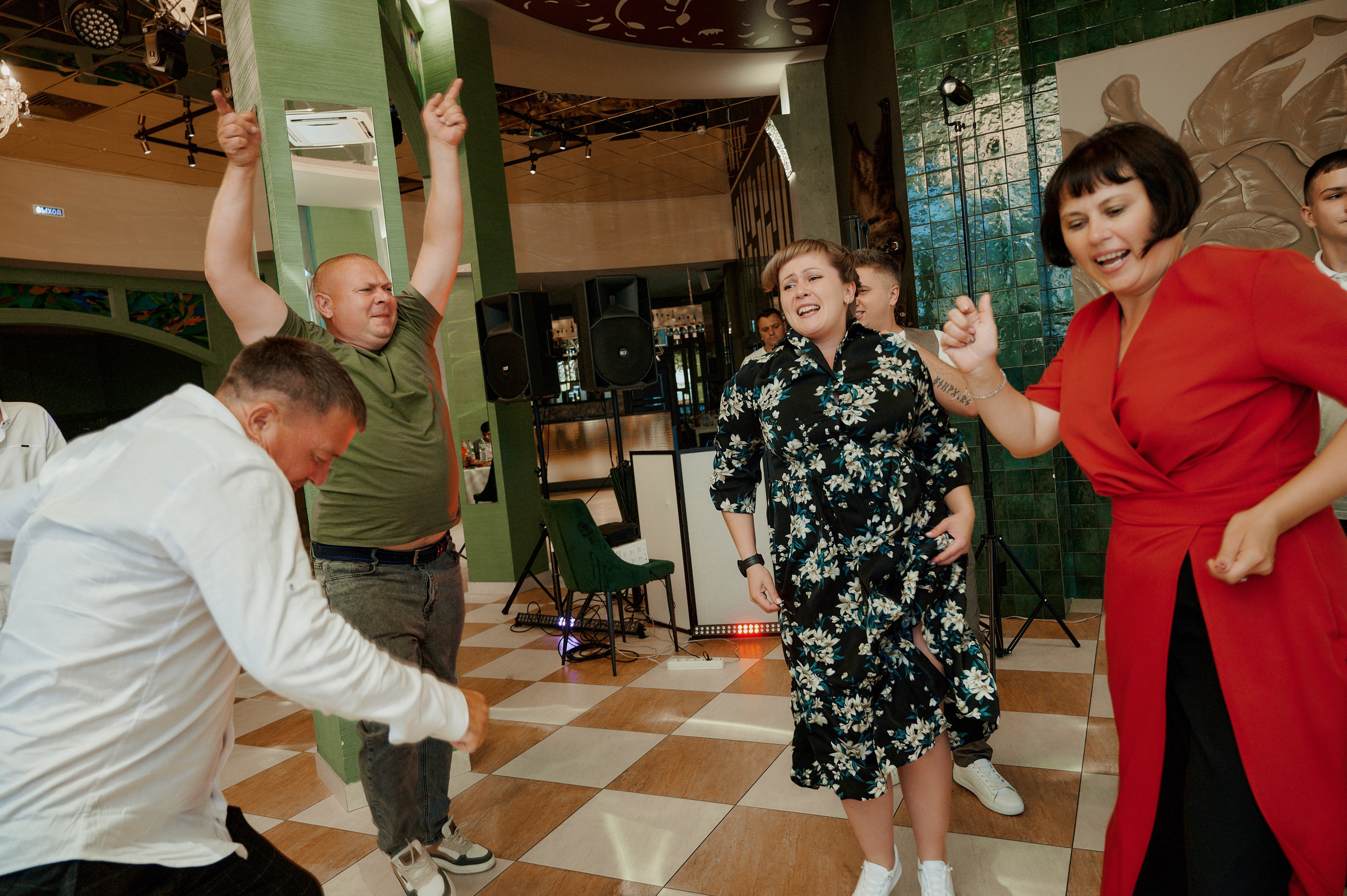 Олег и Лиза. Фото-видеосъемка свадеб Venson Films