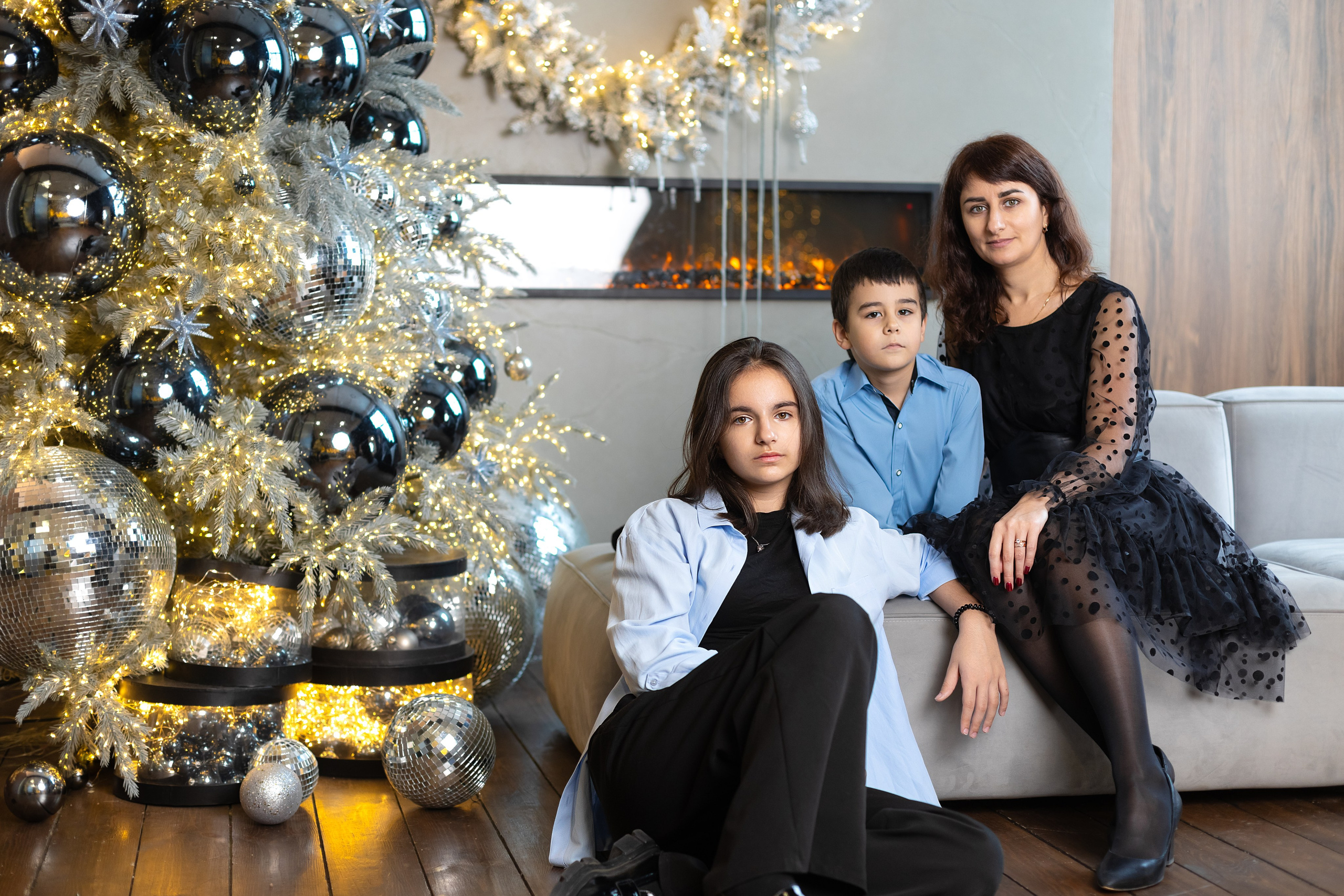 Новогодняя фотосессия 3 человека. Ирина Мезенцева | Женский и предметный фотограф | г. Омск