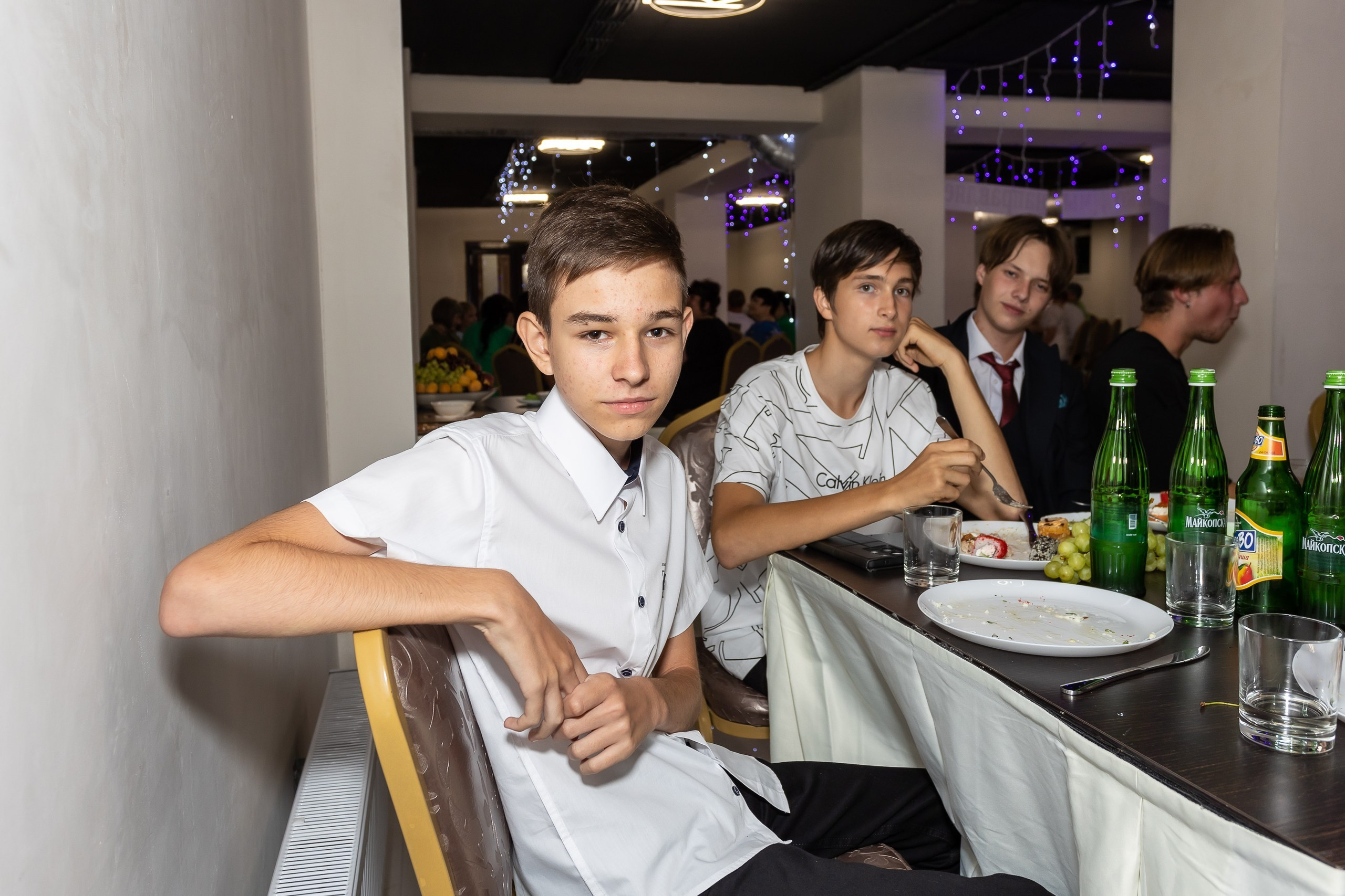 Вручение аттестата и выпускной вечер. Выпускные альбомы Майкоп, Краснодар Елена Золотарева