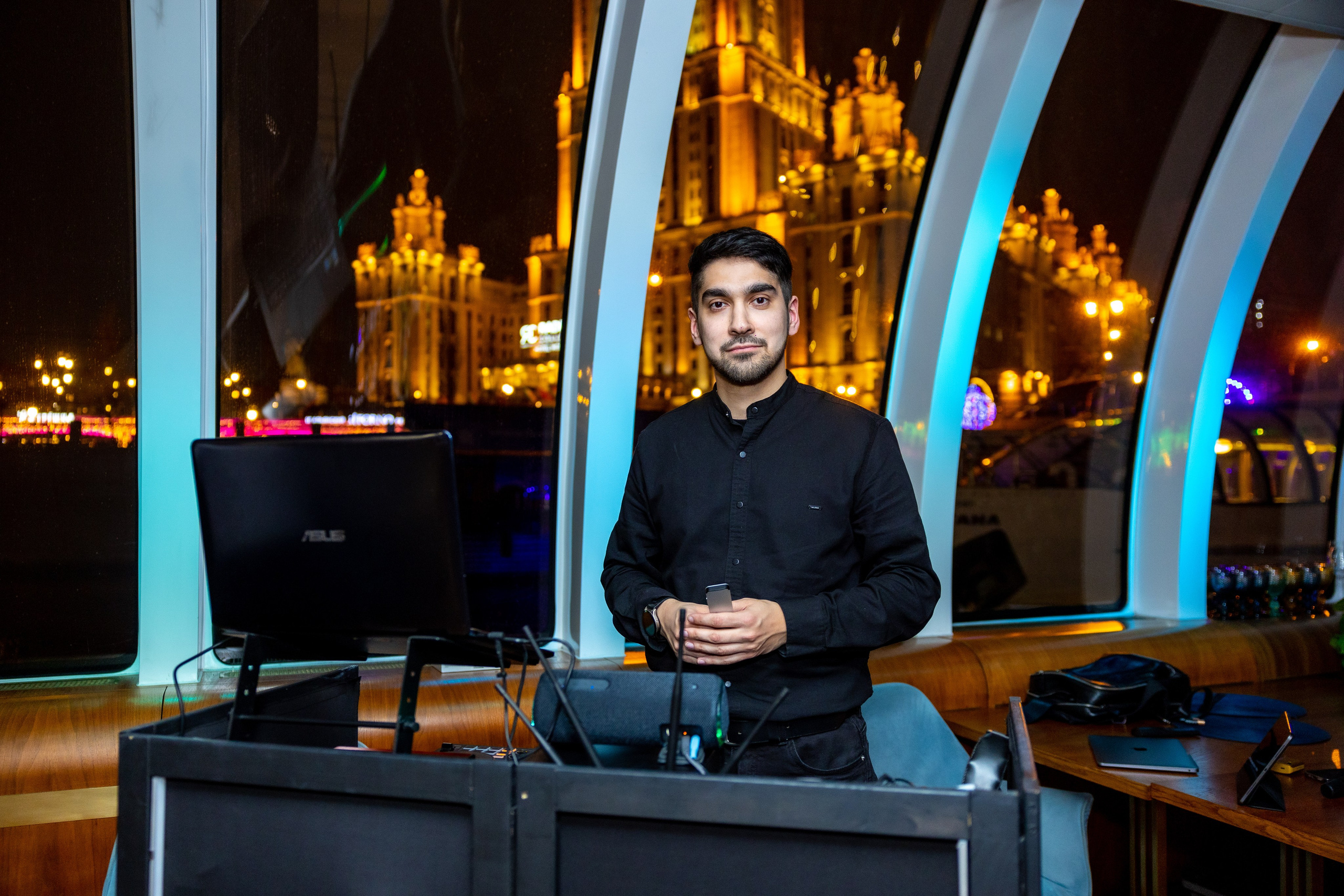 Корпоратив на теплоходе. Дарья Бухреева — фотограф, видеограф и фототерапевт. Москва и мир