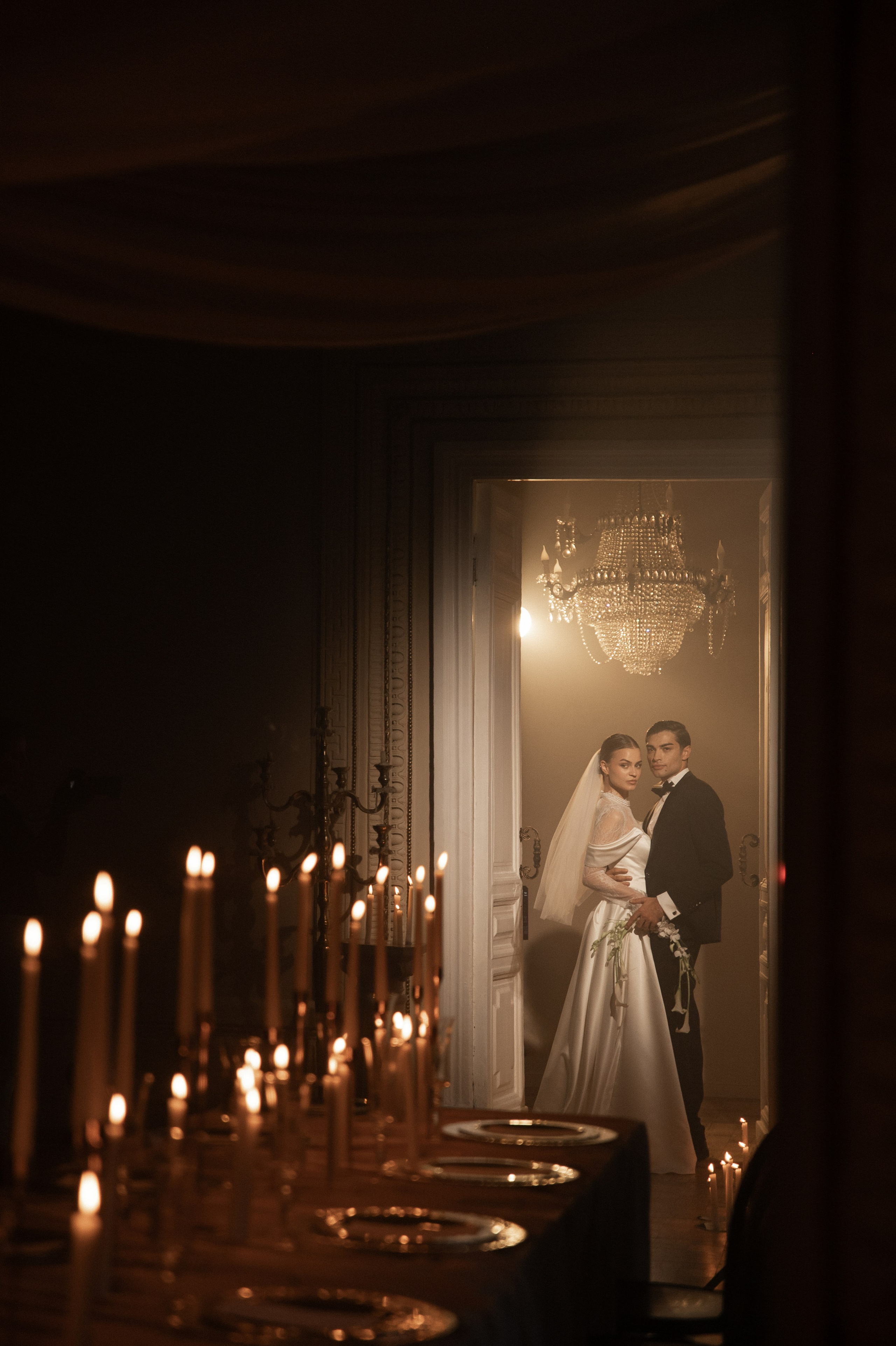 Камерный свадебный ужин при свечах в старинном особняке в фотостудии 21. Kult. Ярослава Ерина — свадебный фотограф в Москве