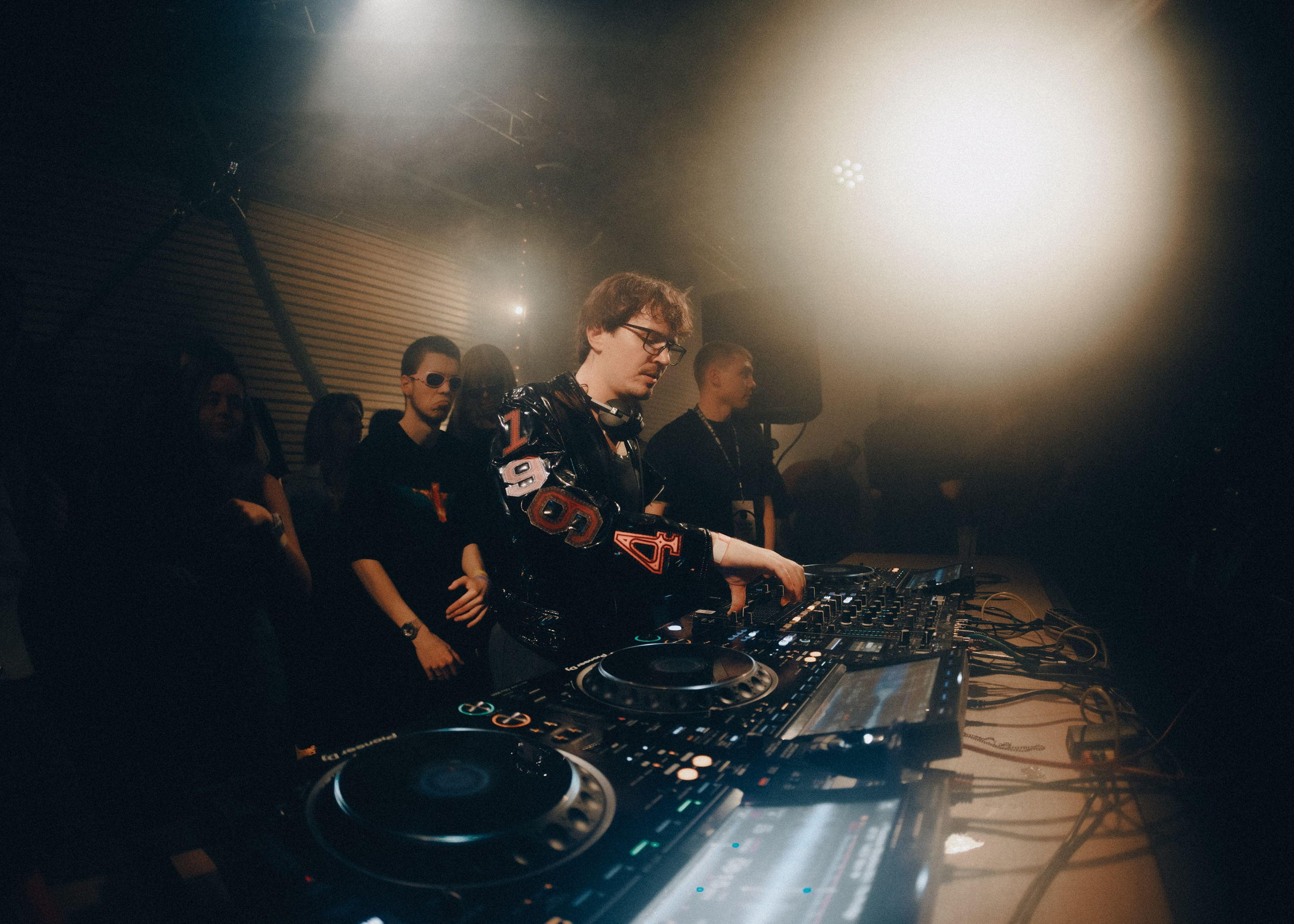 К-30 SLAVIC TECHNO: Police In Paris. Annyshka