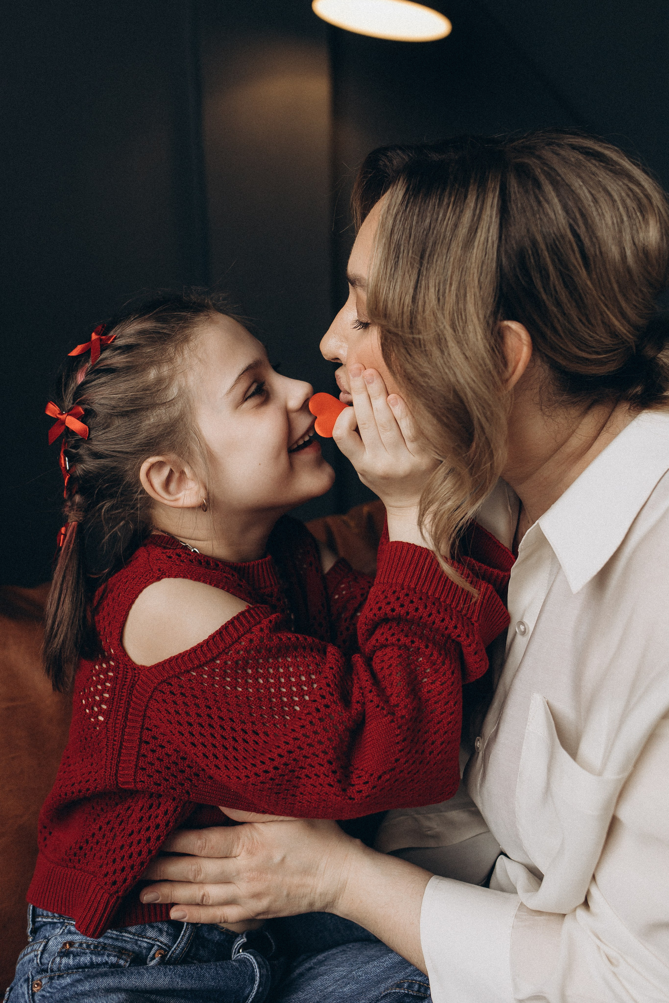 Евгения, Светлана, Лиза, Даша и Софа. Главная