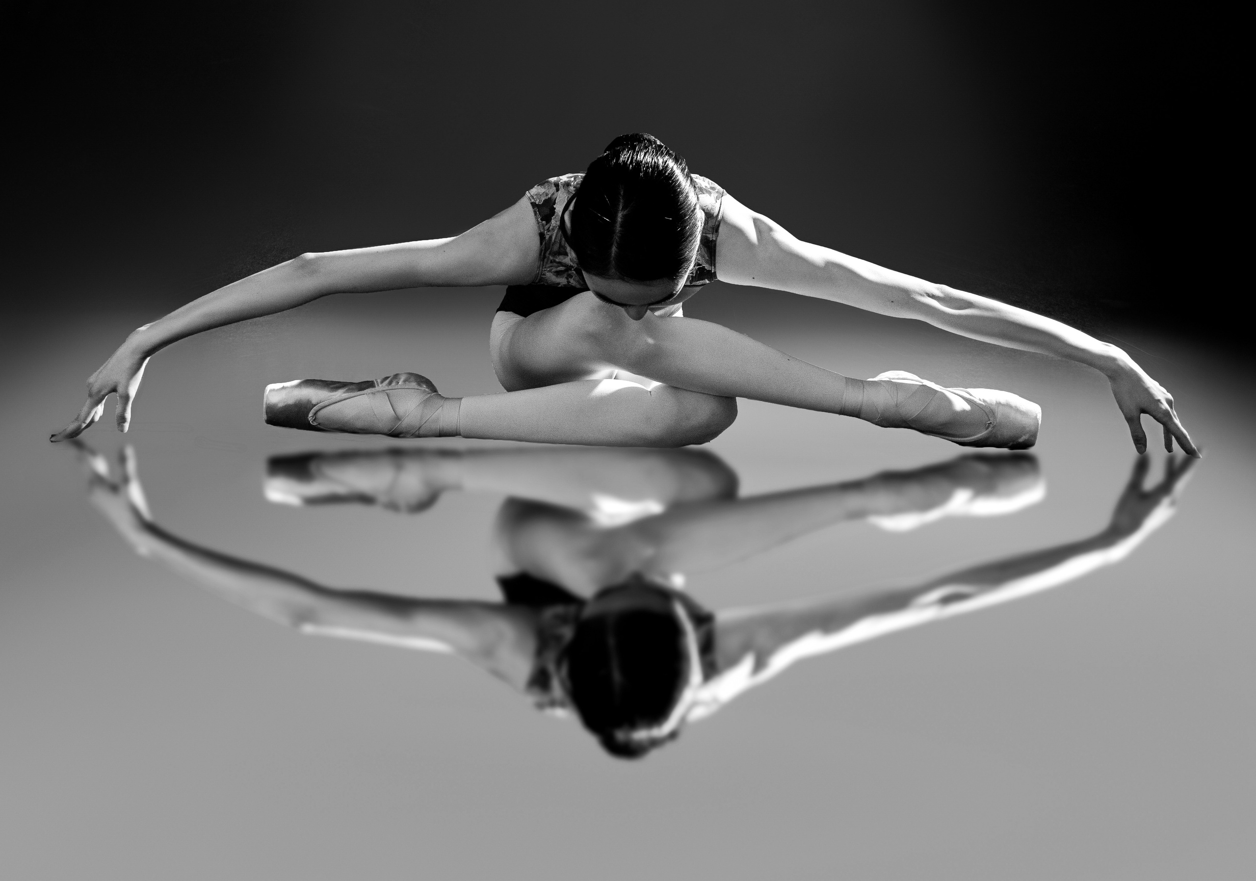 Балет ALYA и EMILIYA