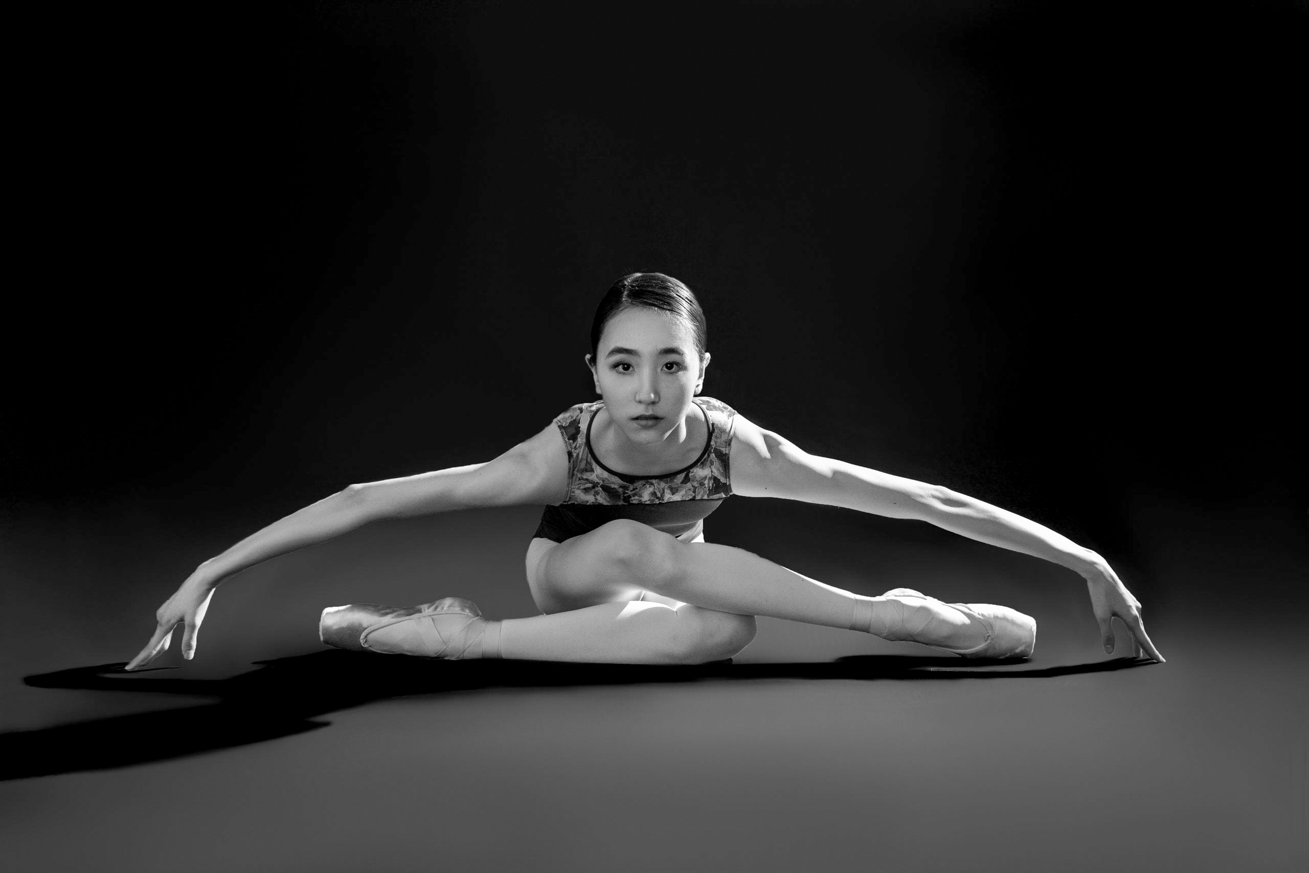 Балет ALYA и EMILIYA