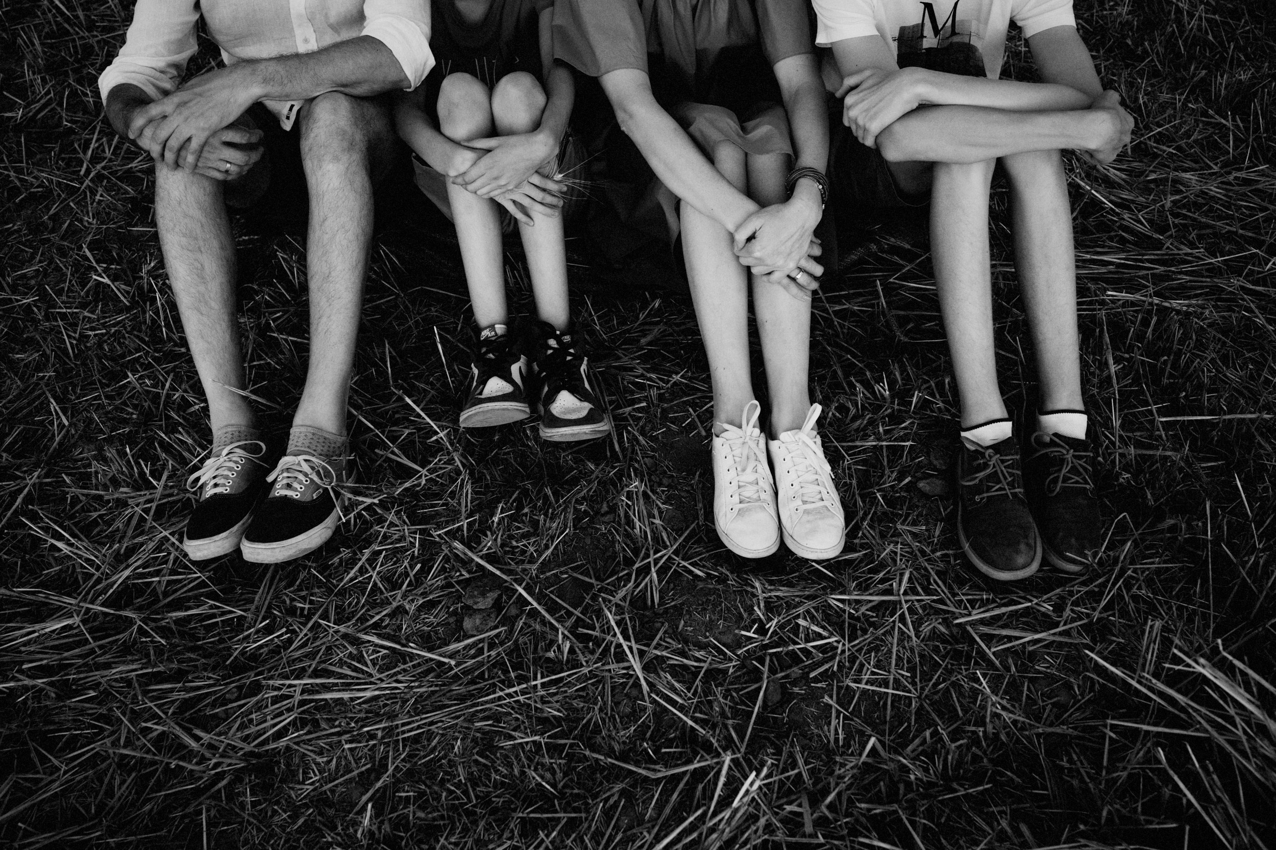 Аксана семейная в поле. Семейный фотограф, женский фототерапевт