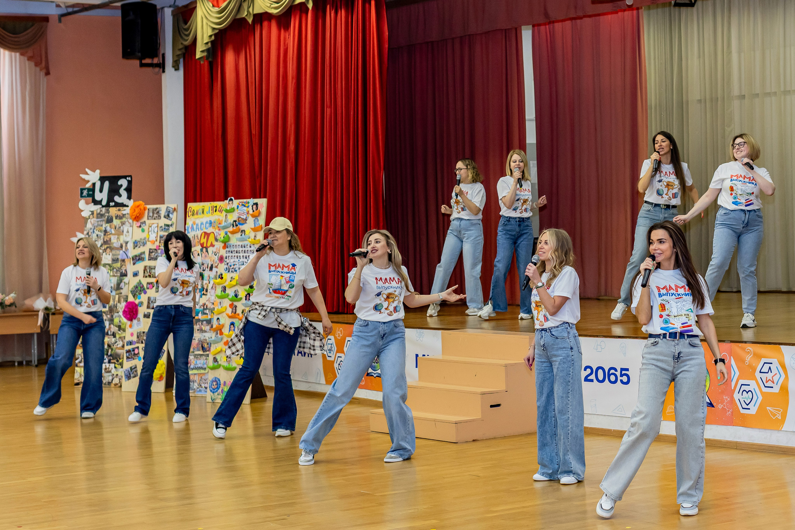 Выпускной праздник в начальной школе. Фотограф и видеограф Москва. Свадебный фотограф, видеограф. Выпускные альбомы. Оживающие альбомы