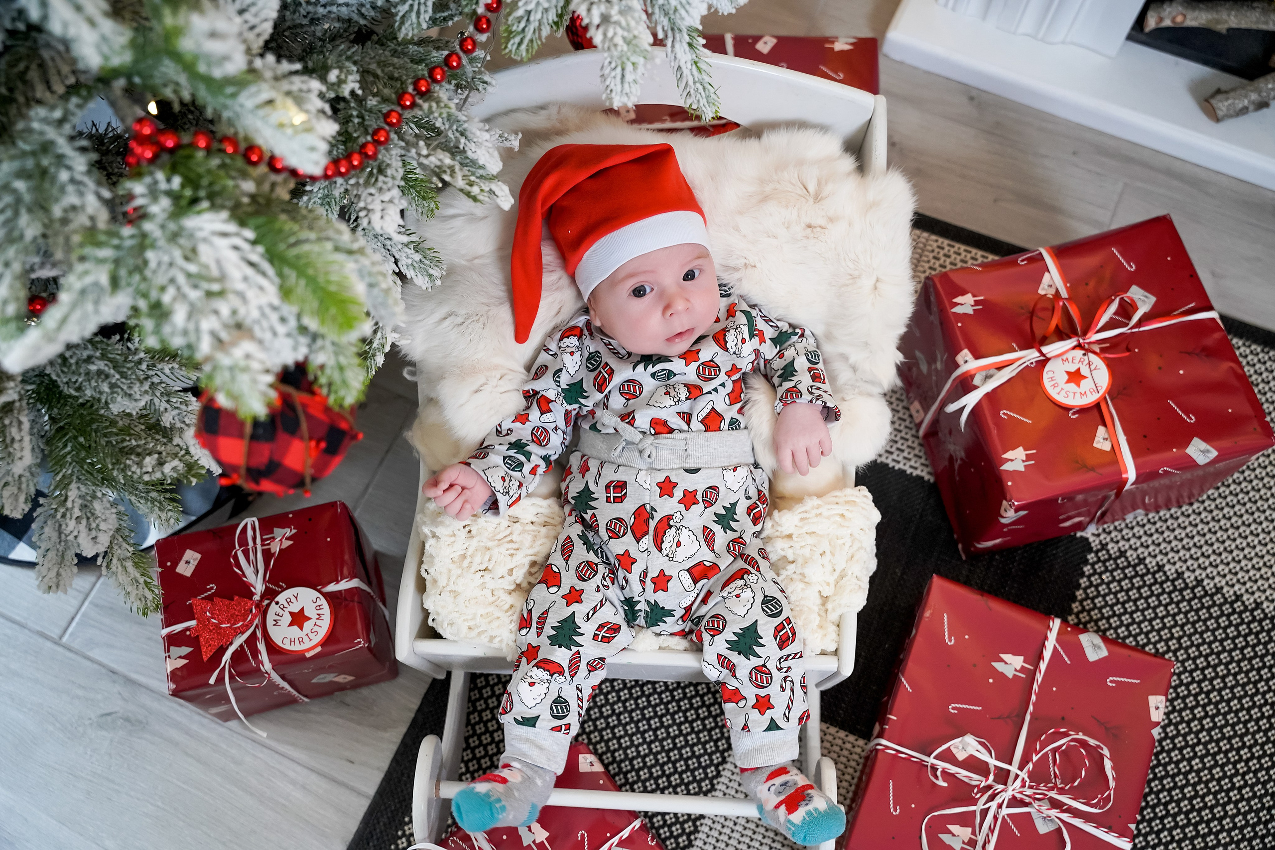 НОВОРОЖДЕННЫЙ НГ. Фотограф в Ялте Инна Найден. Детский и семейный фотограф