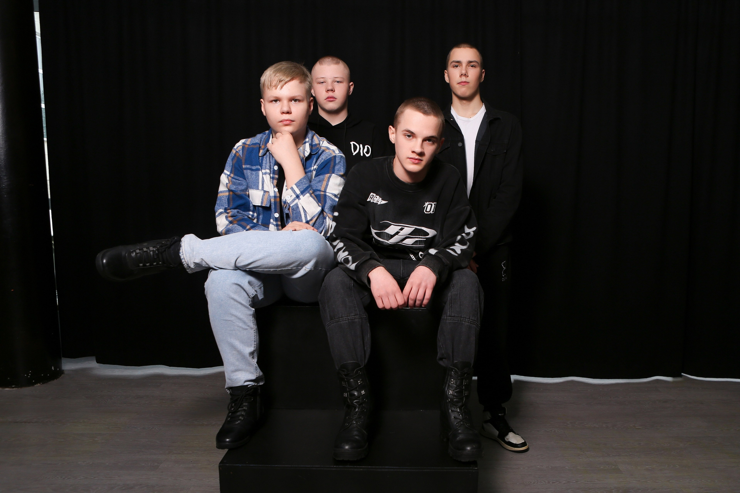 ШКОЛЬНАЯ ФОТОСЕССИЯ В СТУДИИ. ТВОЙ АЛЬБОМ / ТВОИ ПРАВИЛА