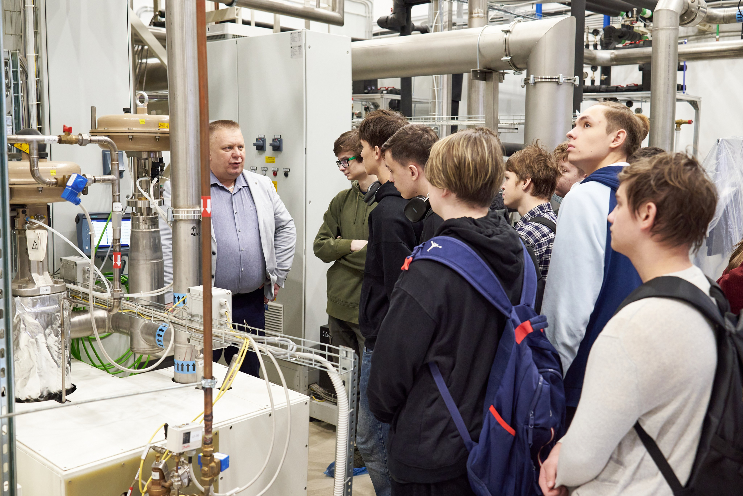 Экскурсия в «Газпром Космические системы». Фотограф Щёлково