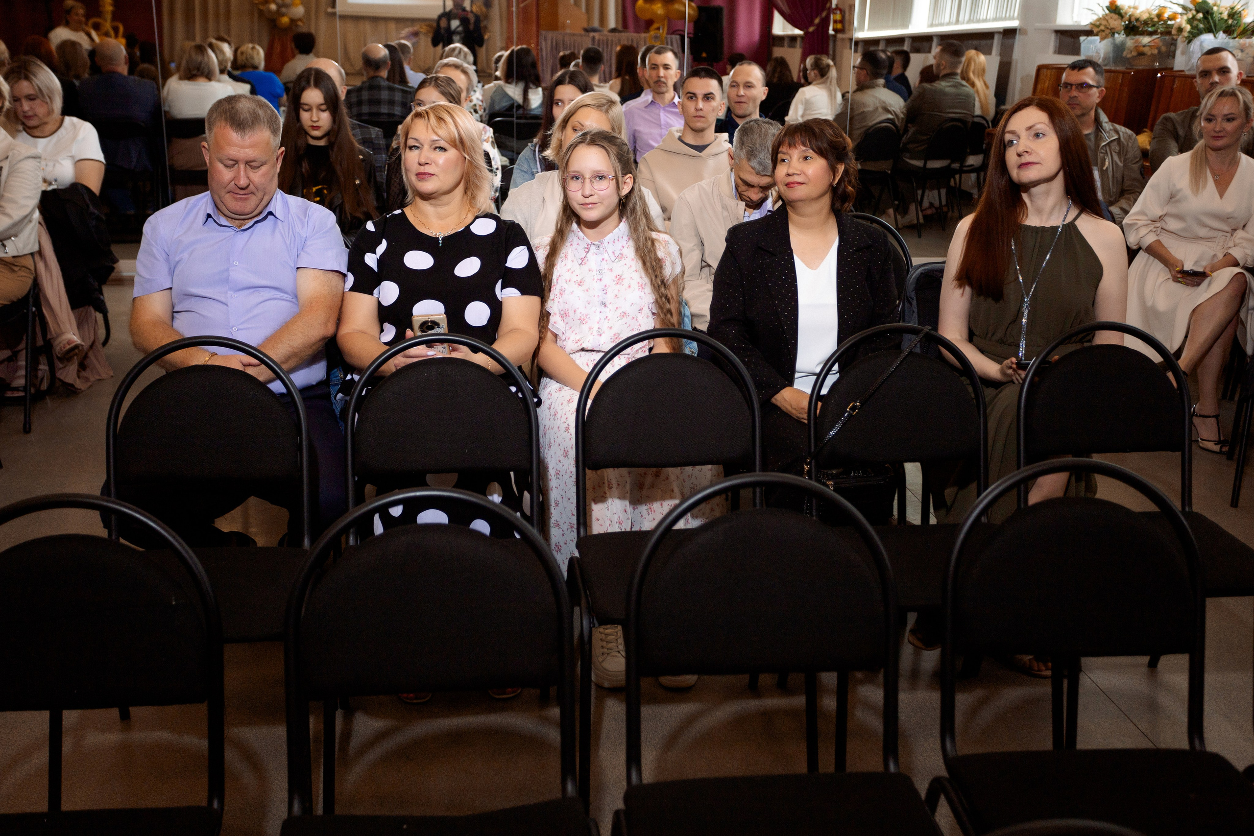 ВРУЧЕНИЕ АТТЕСТАТОВ: Пример. Все фото. Профессиональный фотограф в Ижевске Леша Петров
