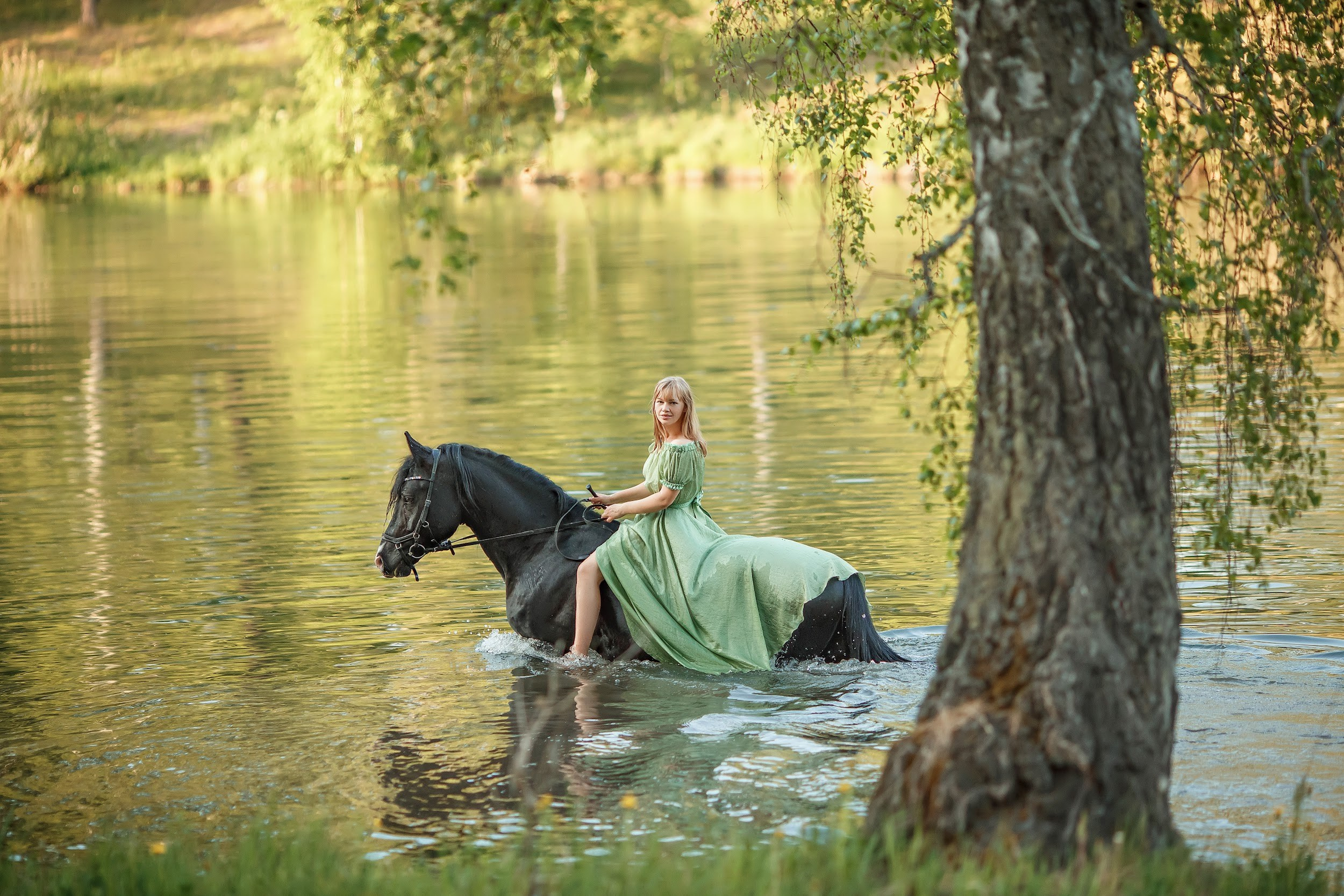 С конем. Сказочный фотограф фотопроекты фототуры в Новосибирске и на Алтае