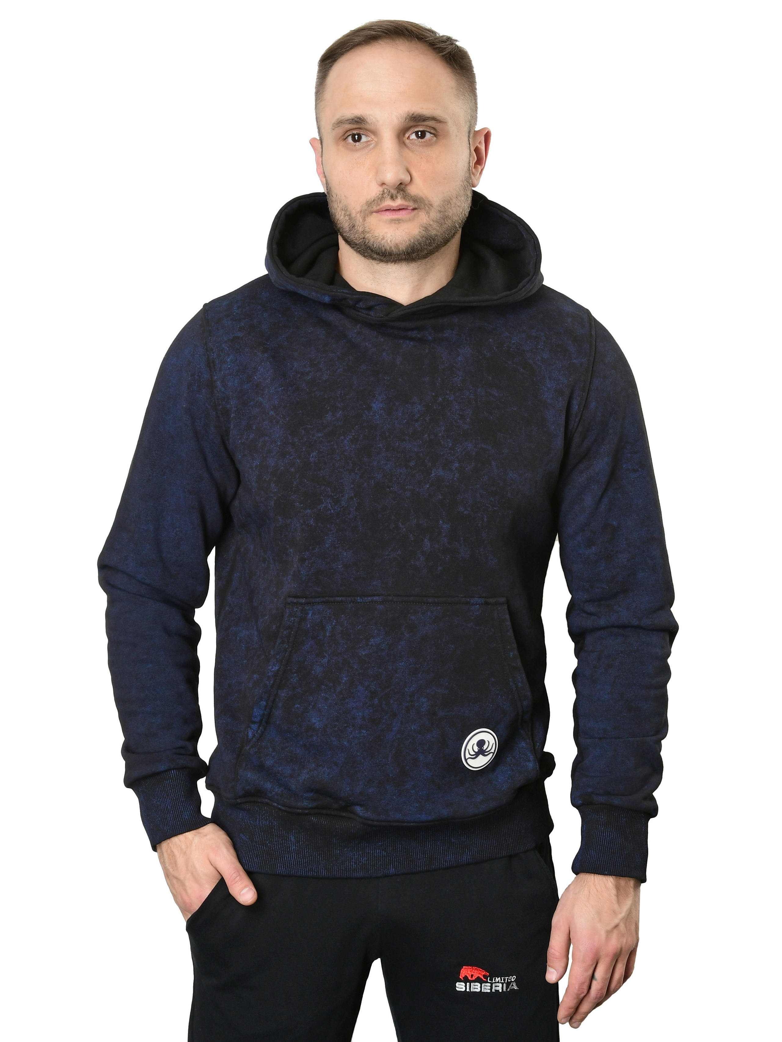 Предметная съёмка одежды для маркеплейсов в Москве. Предметный фотограф Константин Агафонов — предметная съёмка и фотосъёмка в Москве