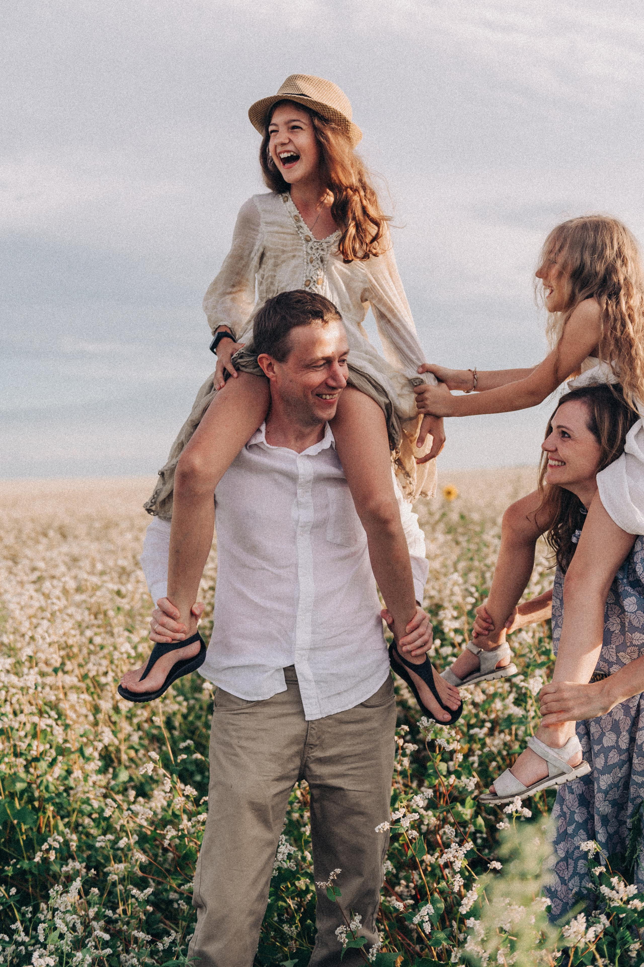 Семейные фотографии. Фотограф в Барнауле Дарья Бутурлакина. Люби.Цени.Касайся