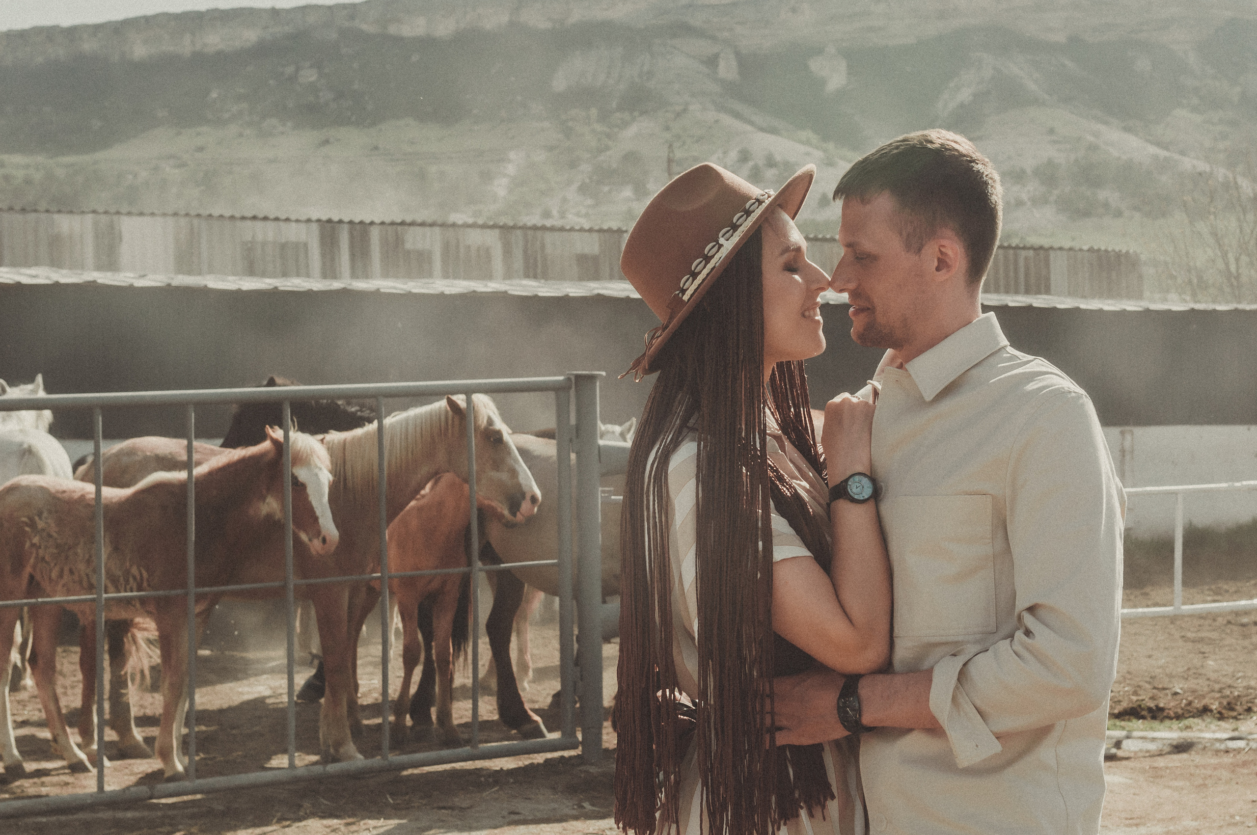 Фотосессия Love Story. Фотограф в Барнауле Дарья Бутурлакина. Люби.Цени.Касайся