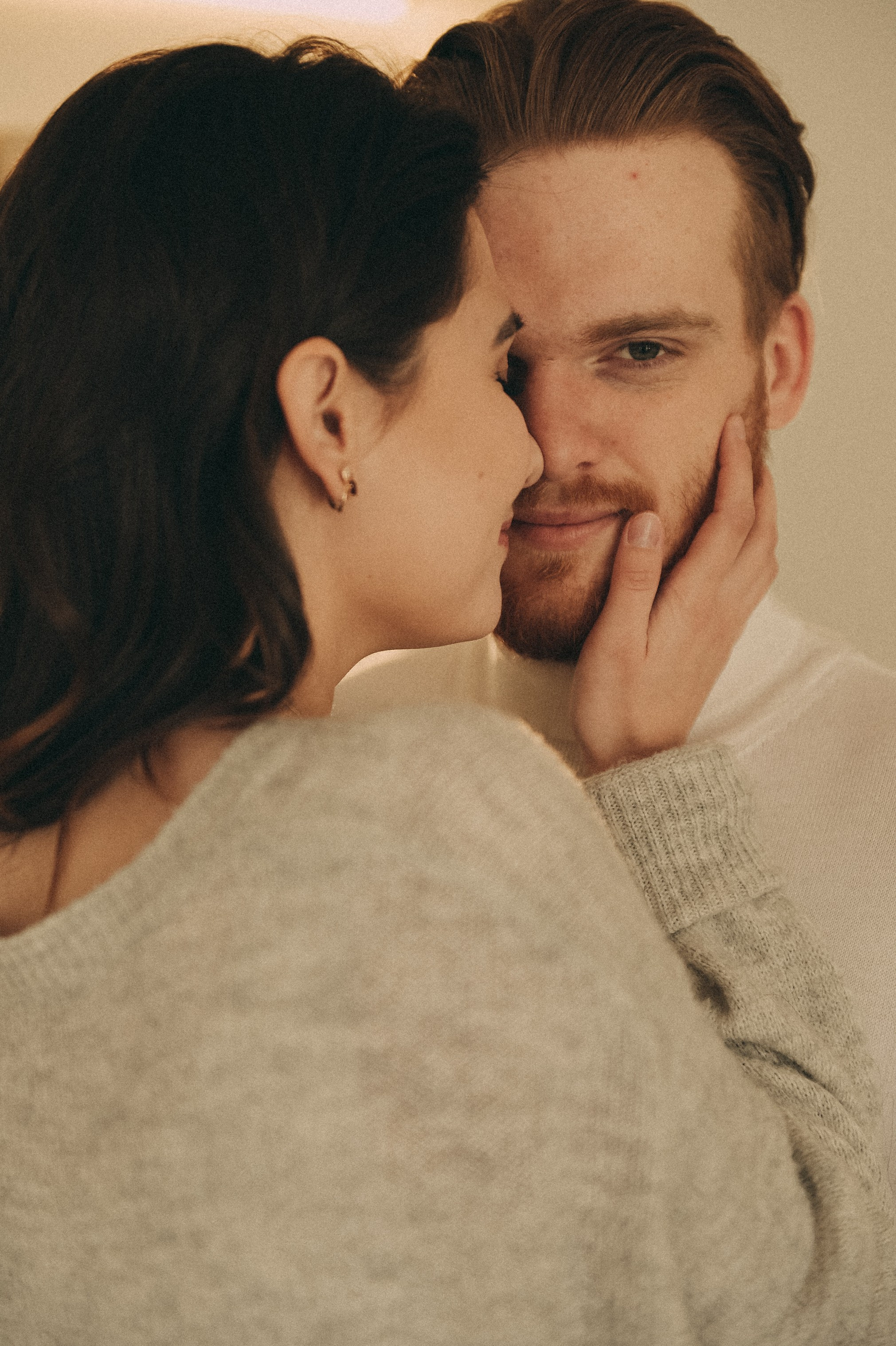 Фотосессия Love Story. Фотограф в Барнауле Дарья Бутурлакина. Люби.Цени.Касайся