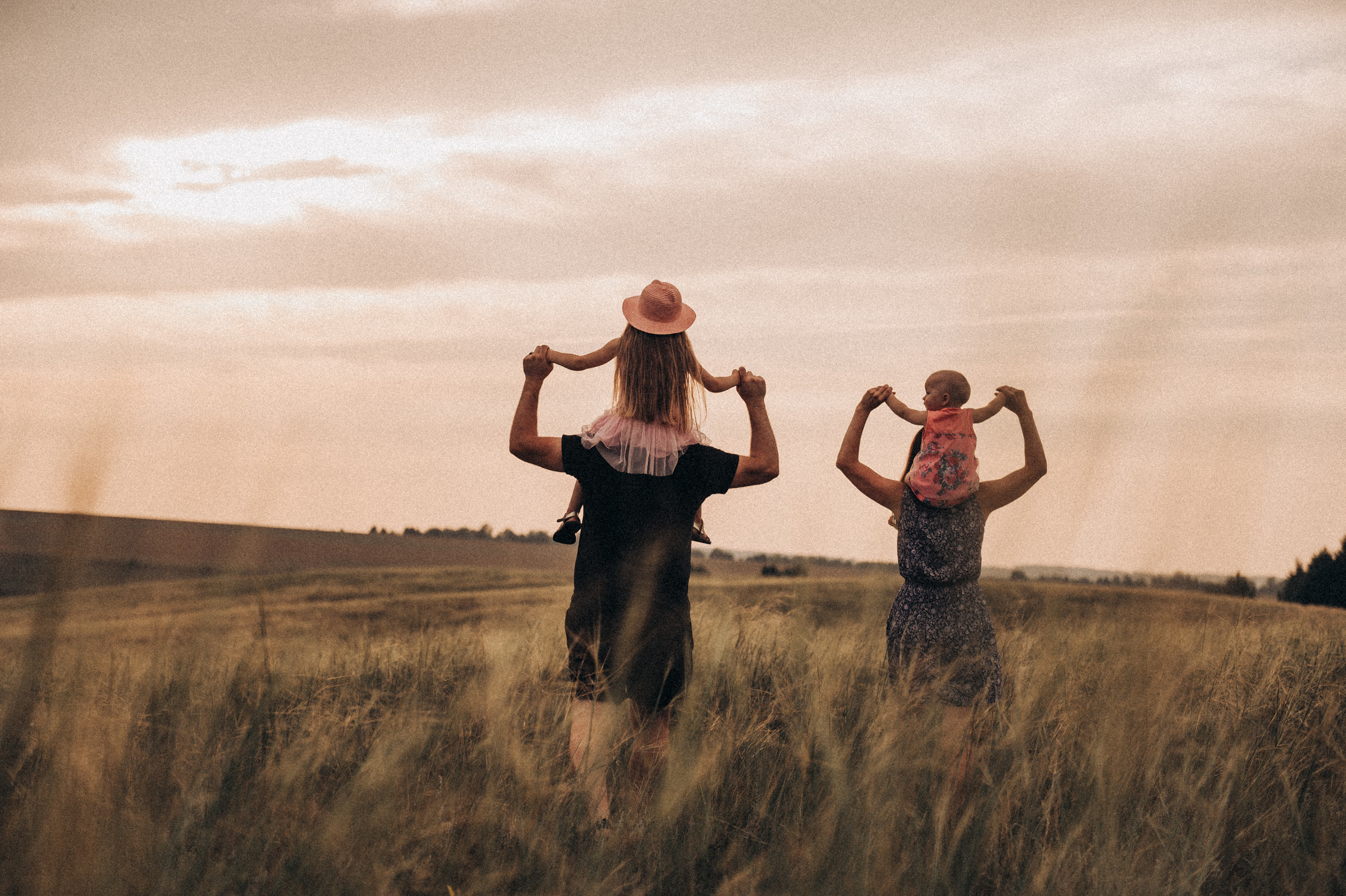 Семейные фотографии. Фотограф в Барнауле Дарья Бутурлакина. Люби.Цени.Касайся