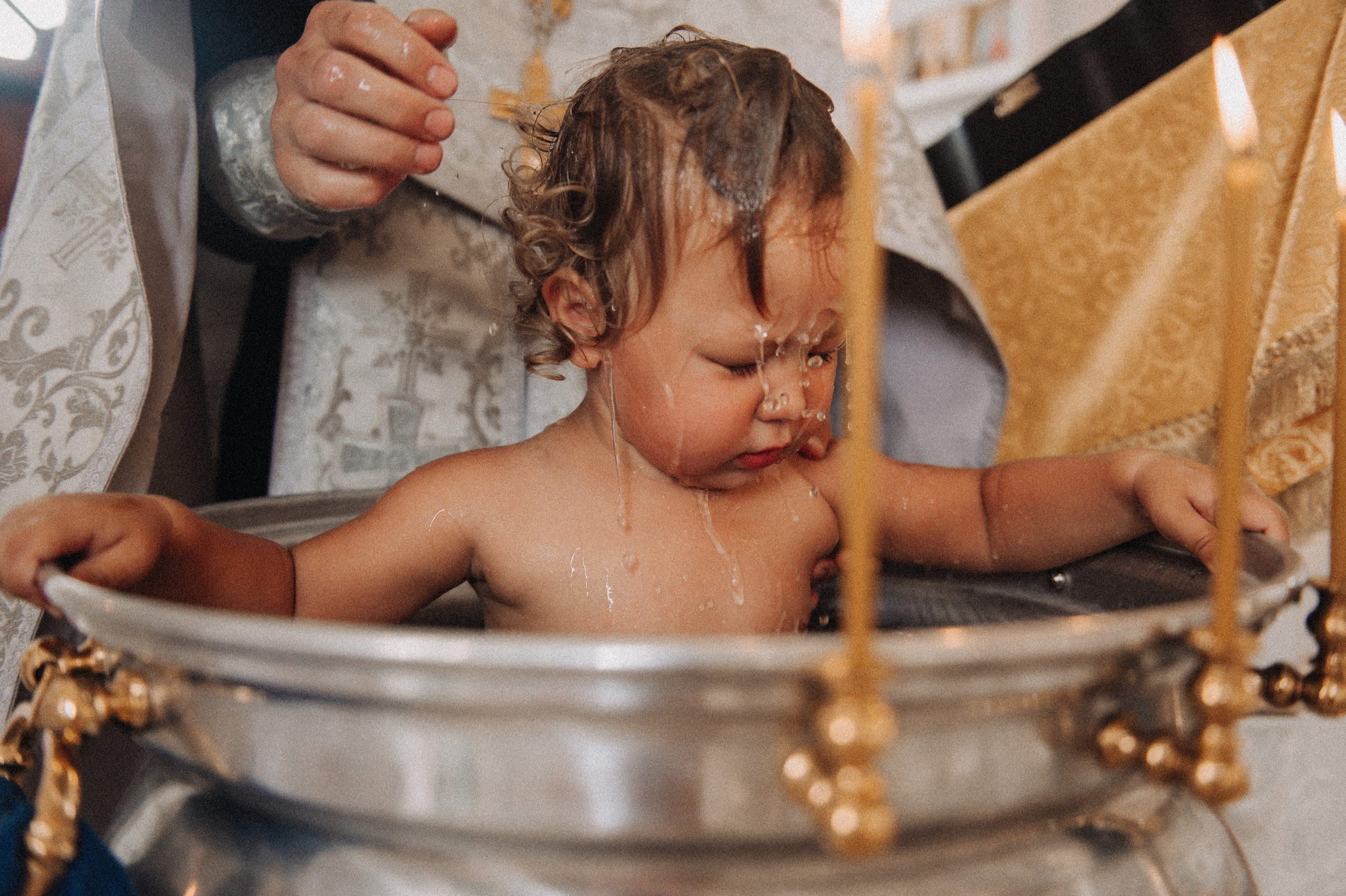 Таинство крещения. Фотограф в Барнауле Дарья Бутурлакина. Люби.Цени.Касайся