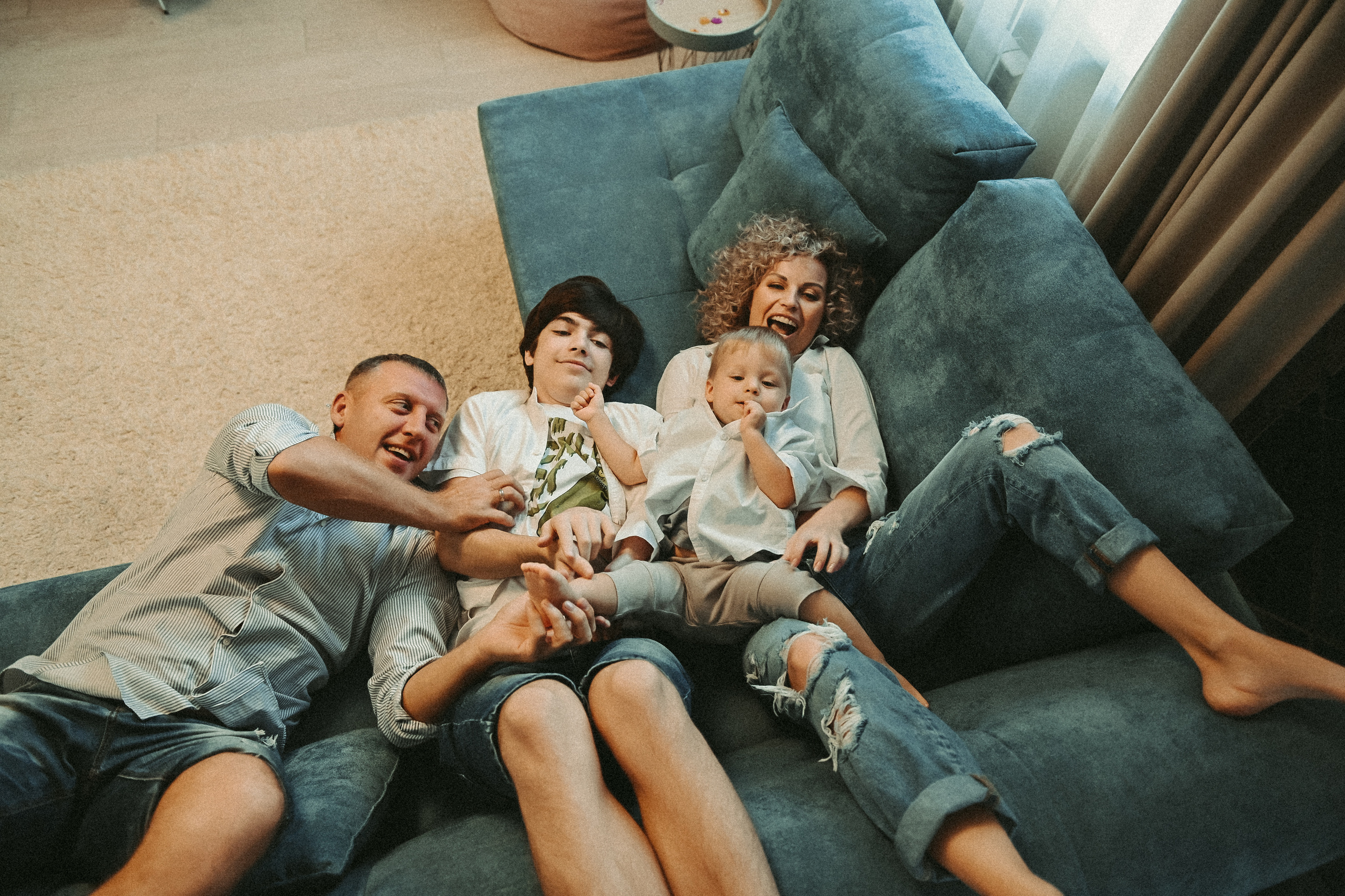 Семейные фотографии. Фотограф в Барнауле Дарья Бутурлакина. Люби.Цени.Касайся