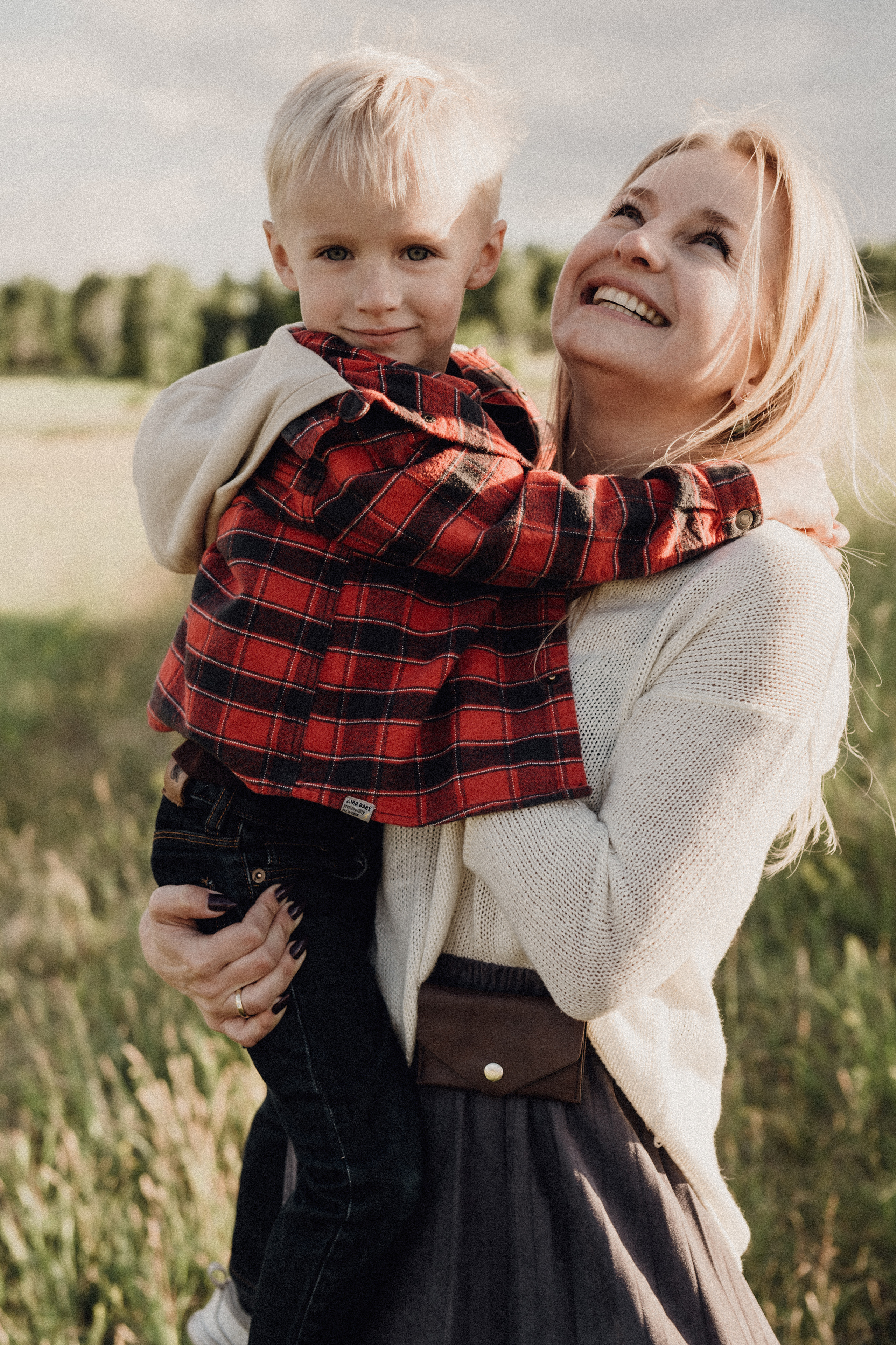 Семейные фотографии. Фотограф в Барнауле Дарья Бутурлакина. Люби.Цени.Касайся