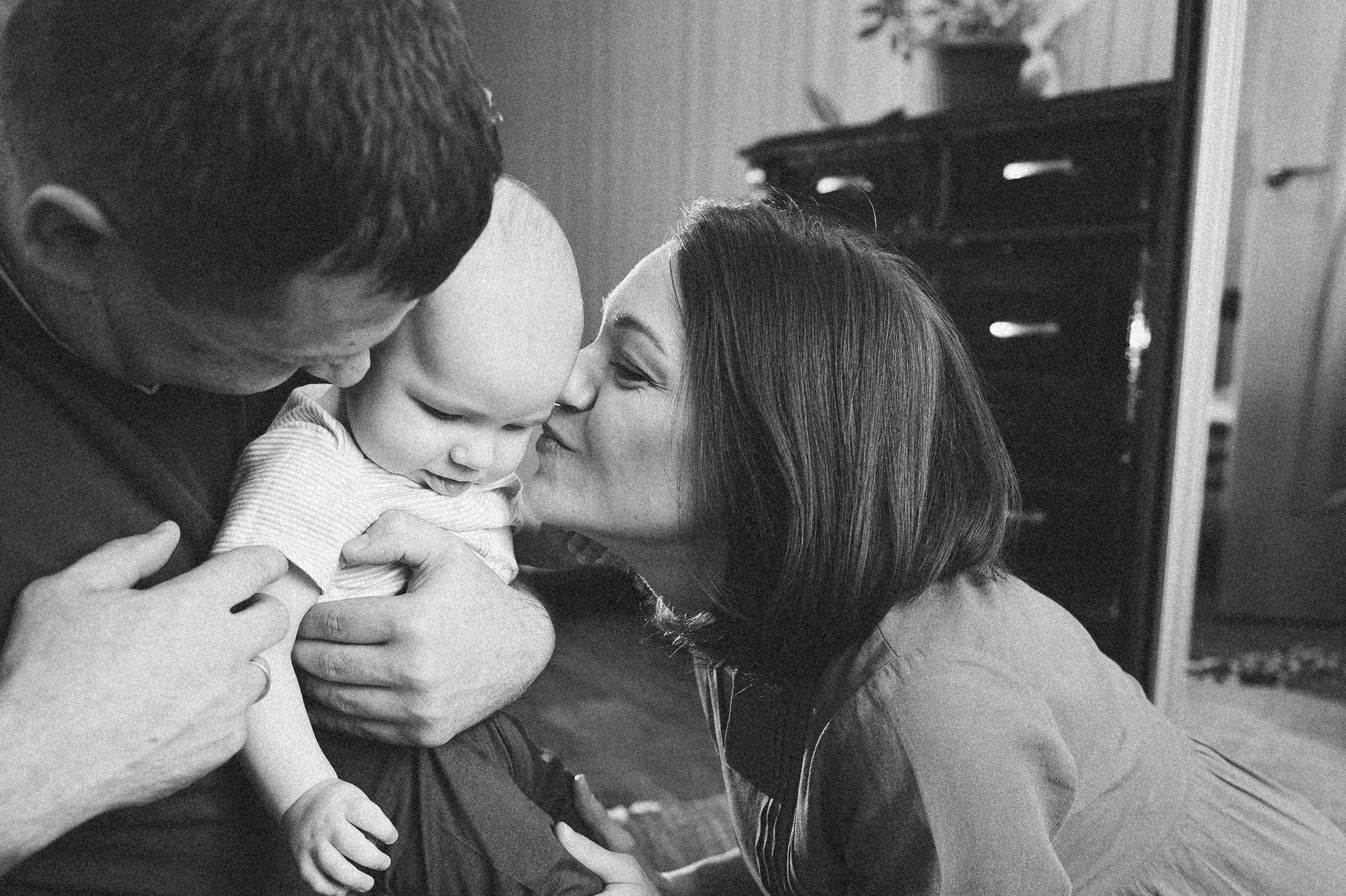 Семейные фотографии. Фотограф в Барнауле Дарья Бутурлакина. Люби.Цени.Касайся