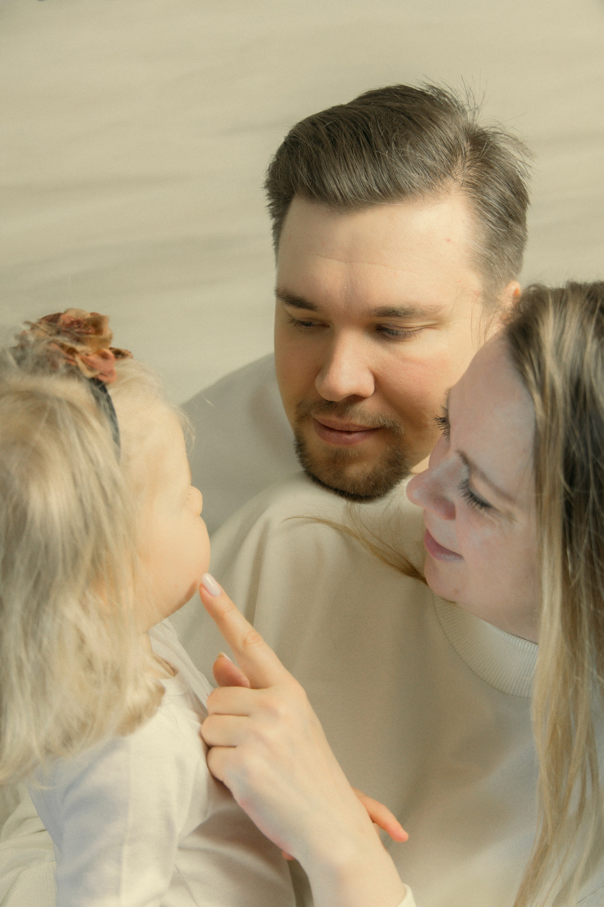 Марина Саша Вика. Фотосъёмка в квартире фотографа. Фотограф для маркетплейсов, фотоуслуги в Жуковском Татьяна Марсуверских