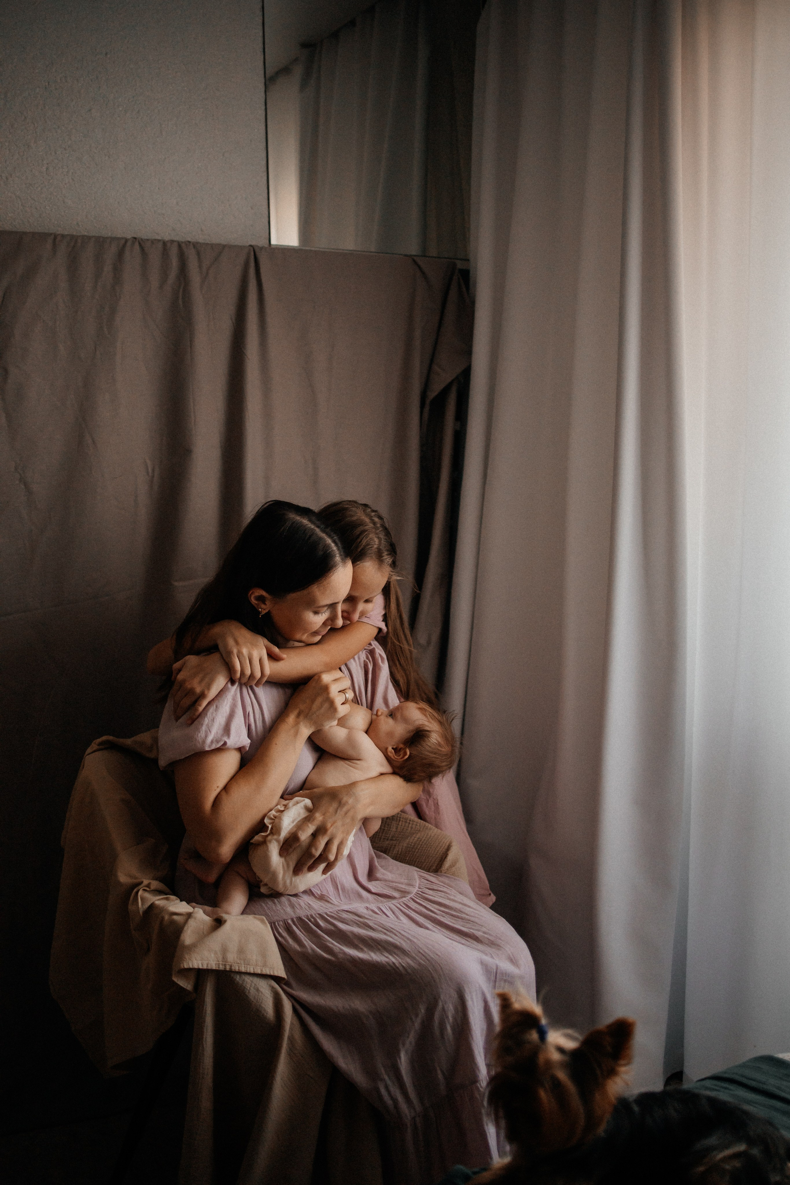 Юлия, Лиля и малышка Яся. Фотограф Алия Танцыкужина