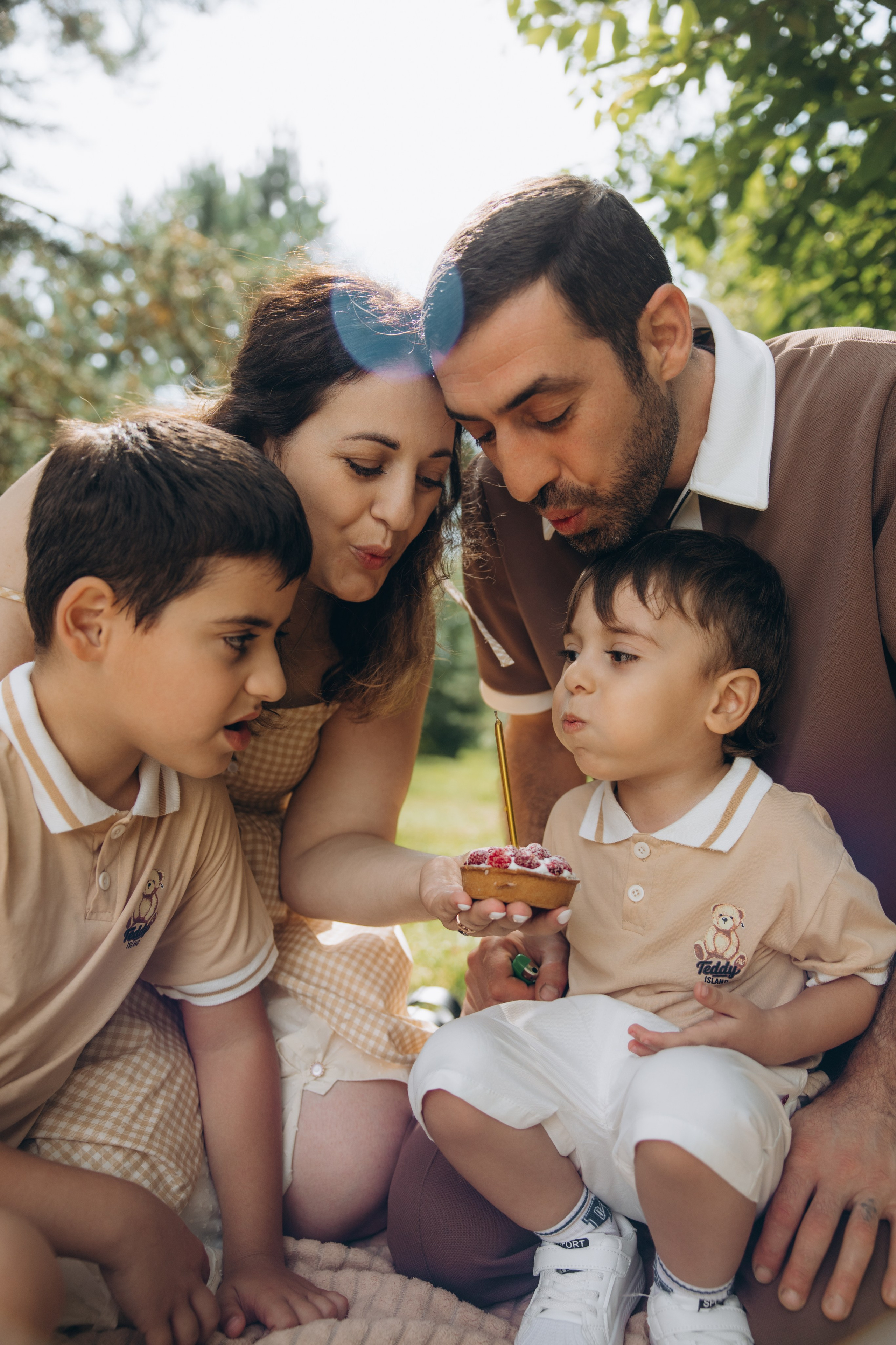 Семейная фотосессия в парке ЦПКиО. Свадебный, семейный фотограф в Иркутске Светлана Макаричева