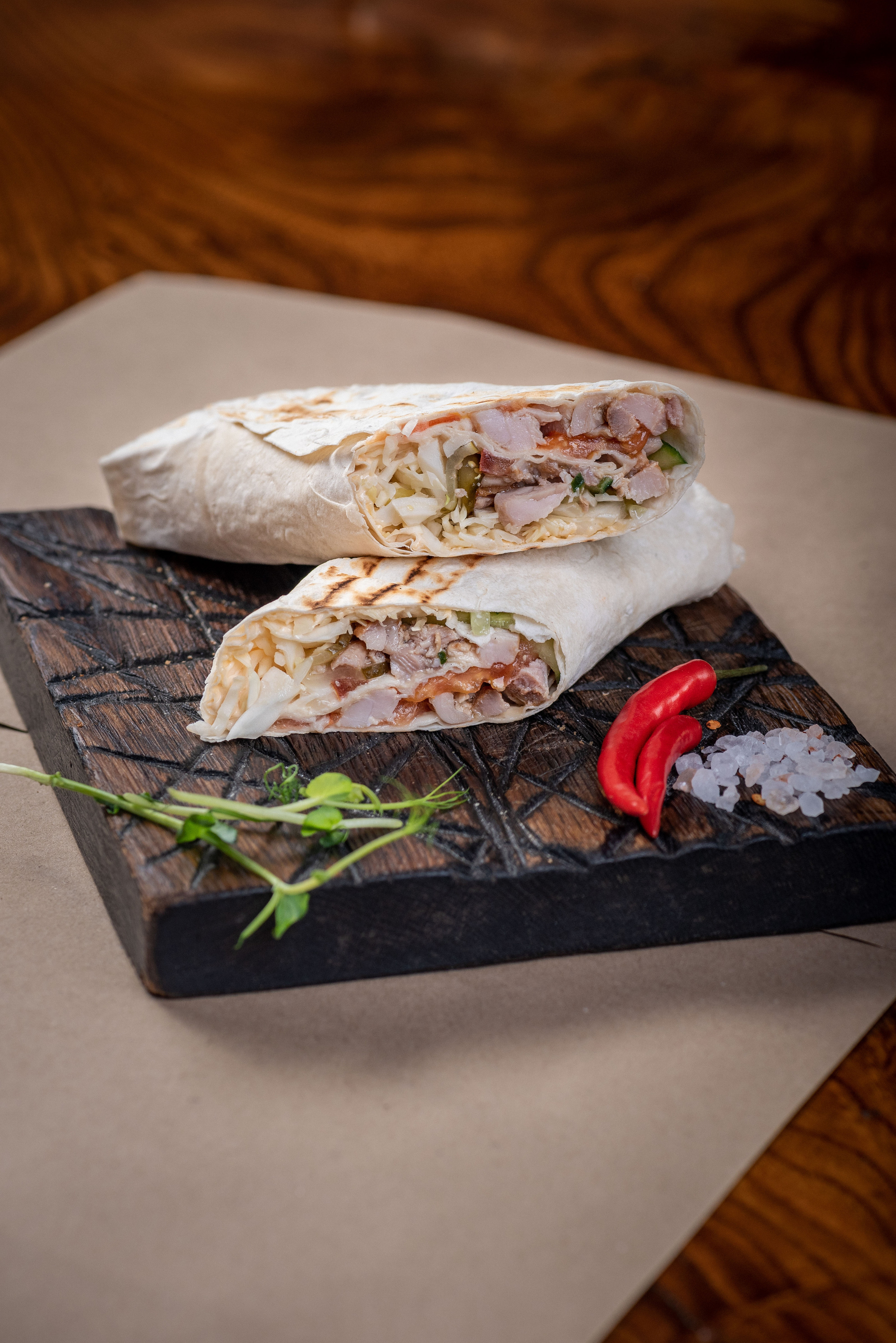 street-food, шаурма, шаверма, food-съемка, предметная съемка, острые козырьки, torn pork