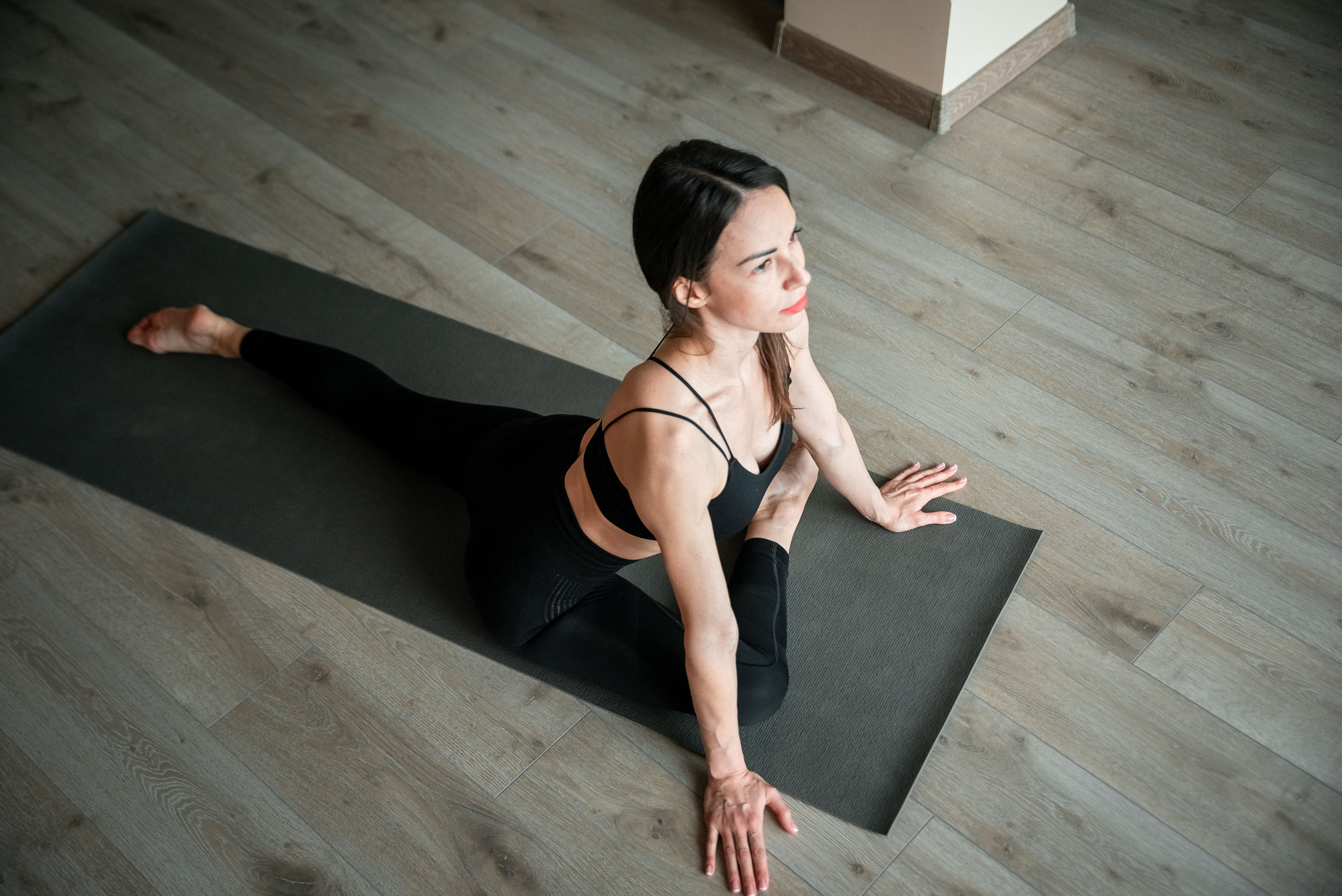 Танцующий стрейчинг. Портретный и предметный фотограф — Москва, Коломна, юго-восток Моск.обл