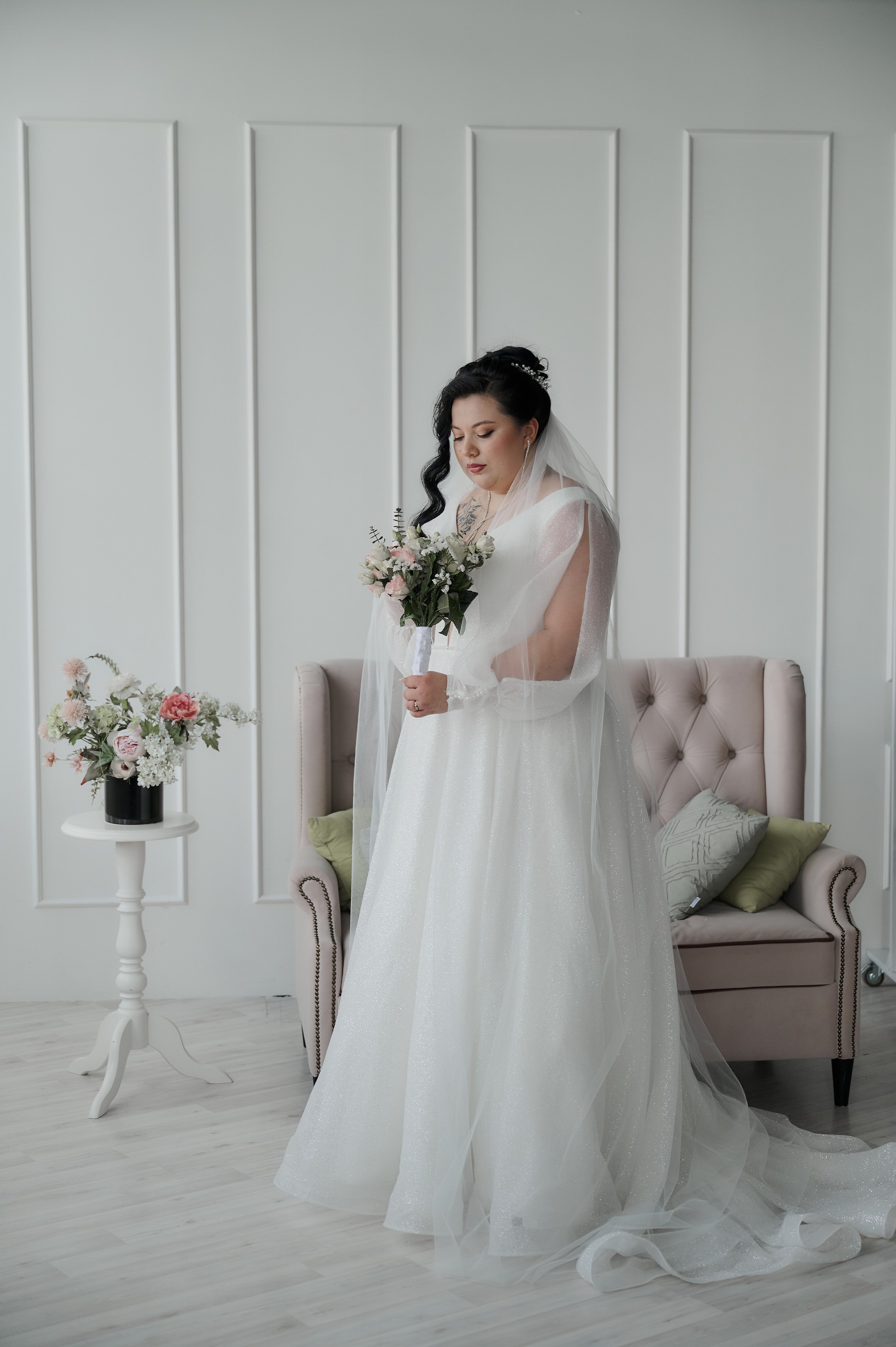 Свадебная фотосессия в студии. Свадебный фотограф в Туле Никита Беляев