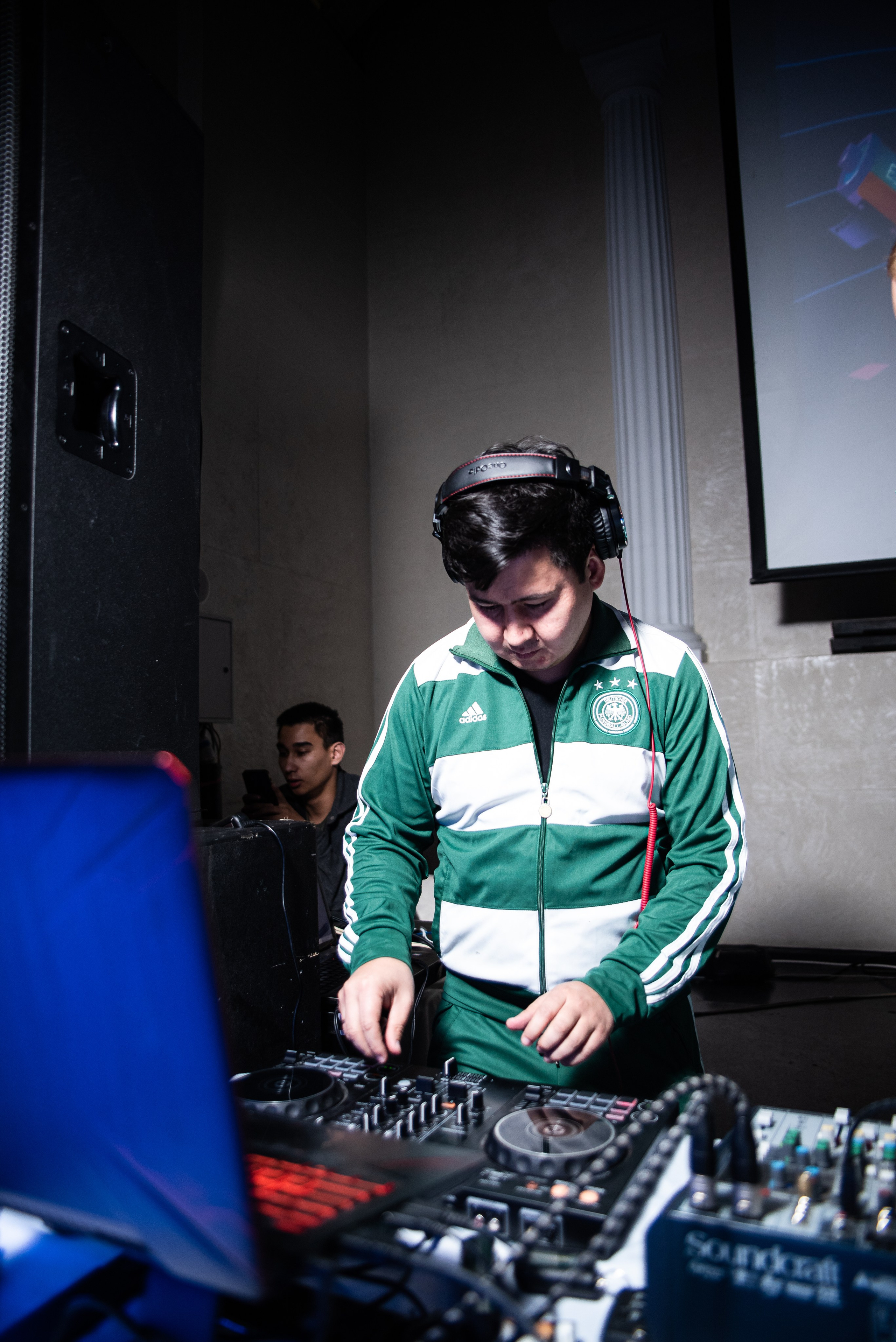 Репортажный фотограф на юбилей корпоратив, мероприятия в Уфе. Свадебный фотограф Тимур Хабибуллин