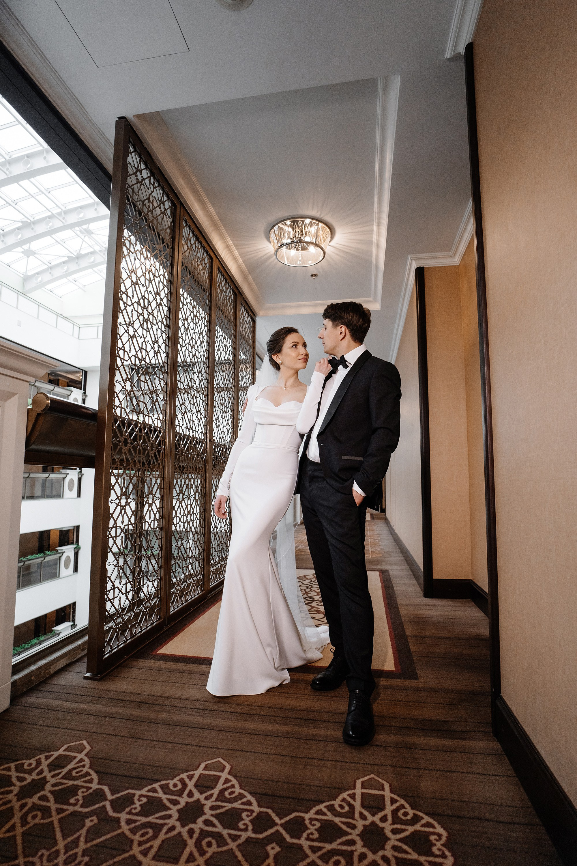 Фотосессия свадьбы в Lotte Plaza. Свадебный и семейный фотограф в Москве Светлана Зоткина