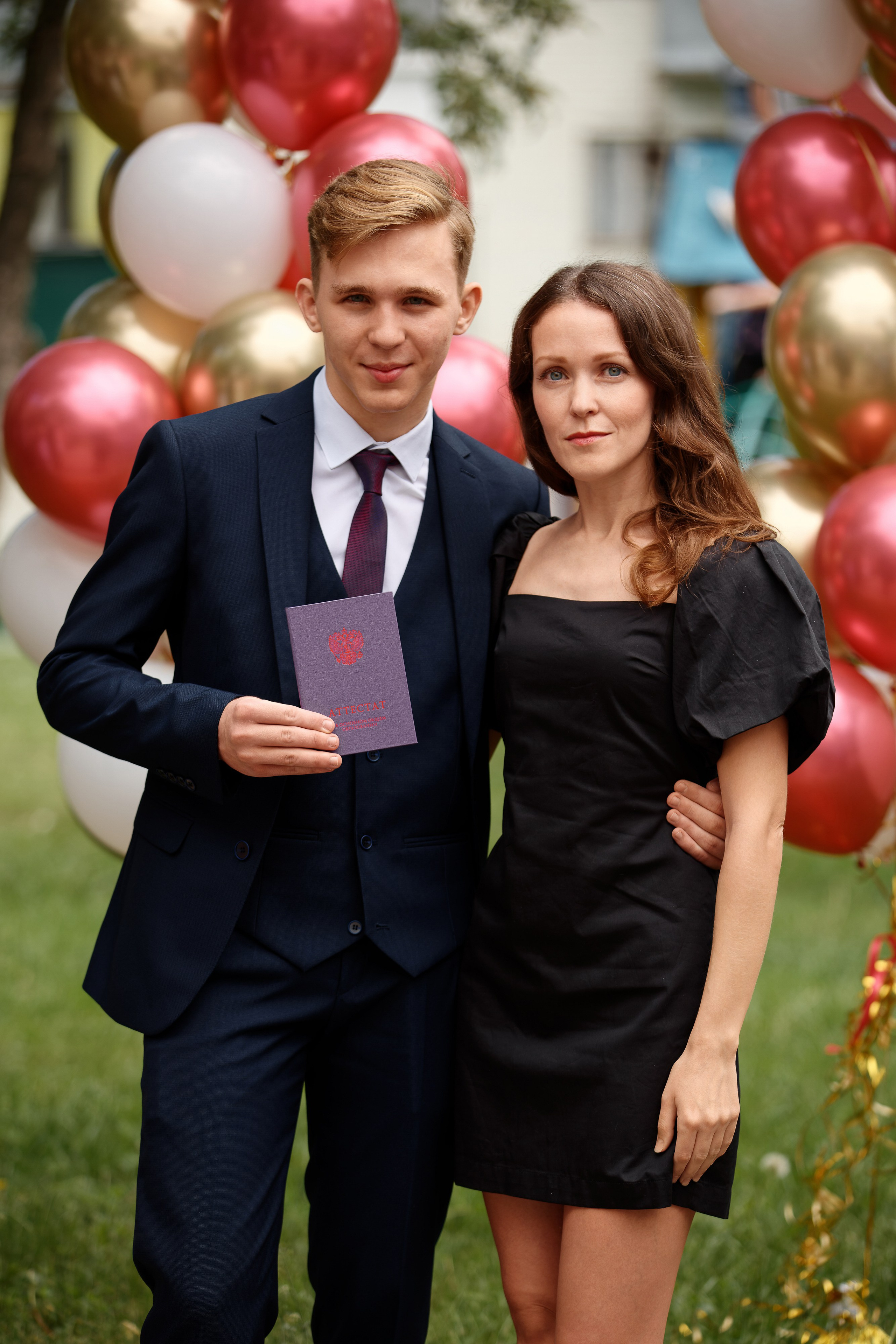 Вручение аттестатов Школа № 57. Семейный фотограф — Макс Белогрудов