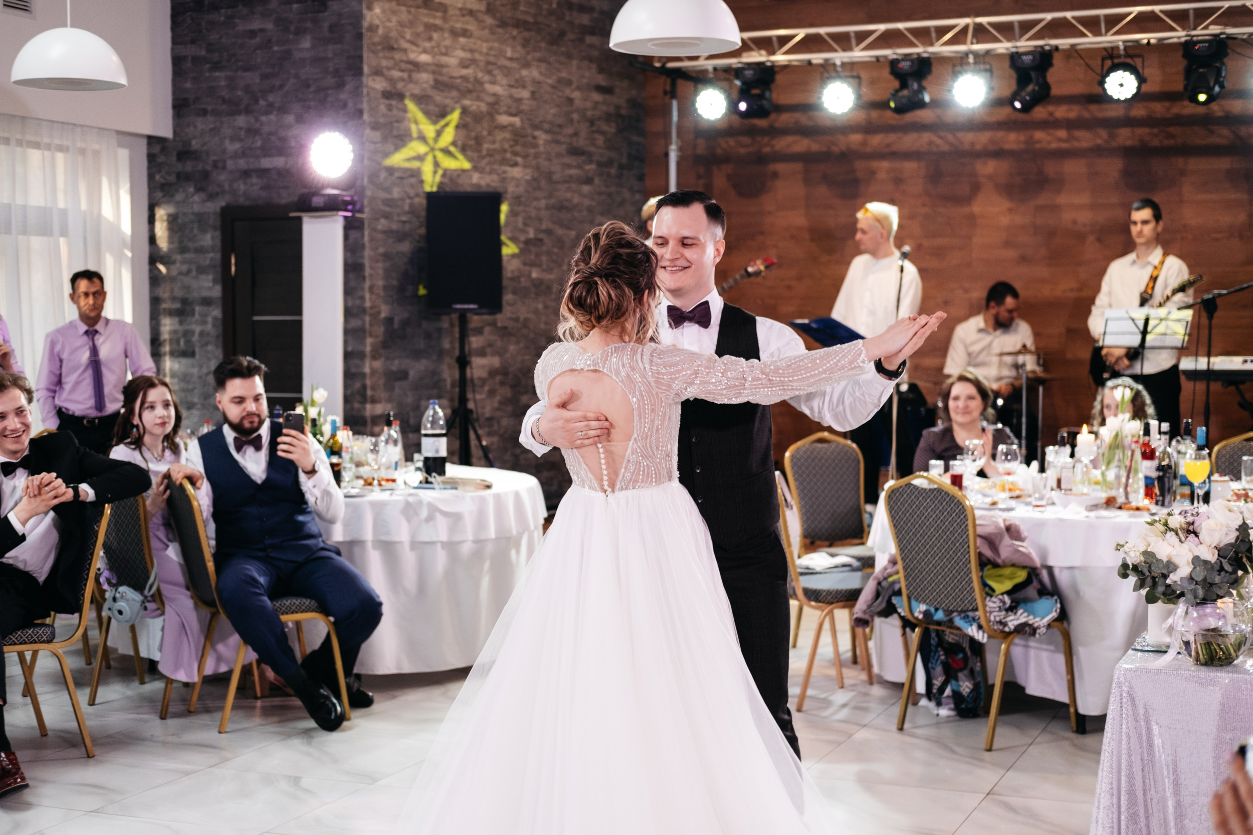 Фотограф Олег Иванов Псков ivamedia. Олег и Мария Ивановы фотограф и видеограф в Пскове Санкт - Петербурге