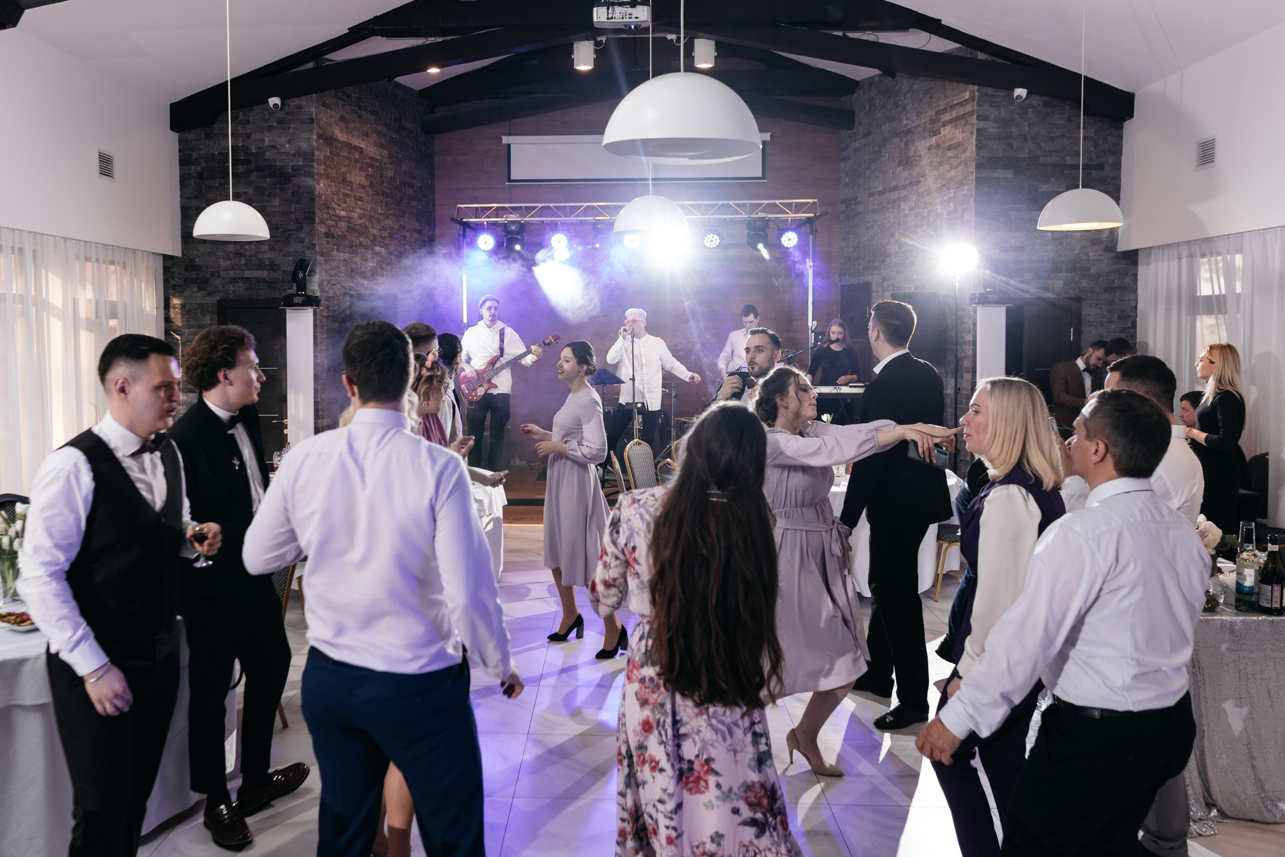 Фотограф Олег Иванов Псков ivamedia. Олег и Мария Ивановы фотограф и видеограф в Пскове Санкт - Петербурге