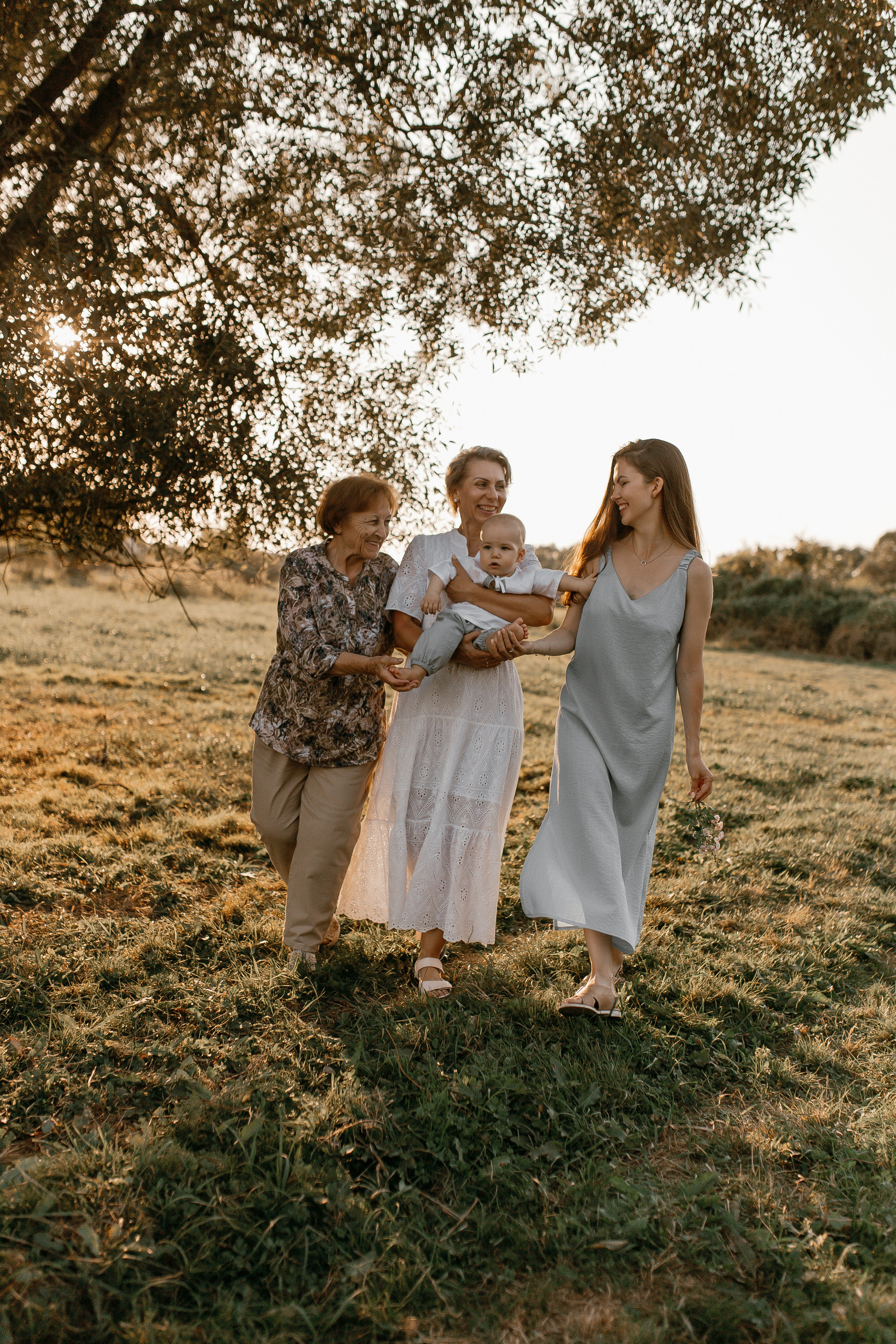 4 поколения. Семейный фотограф Губкин/Старый Оскол