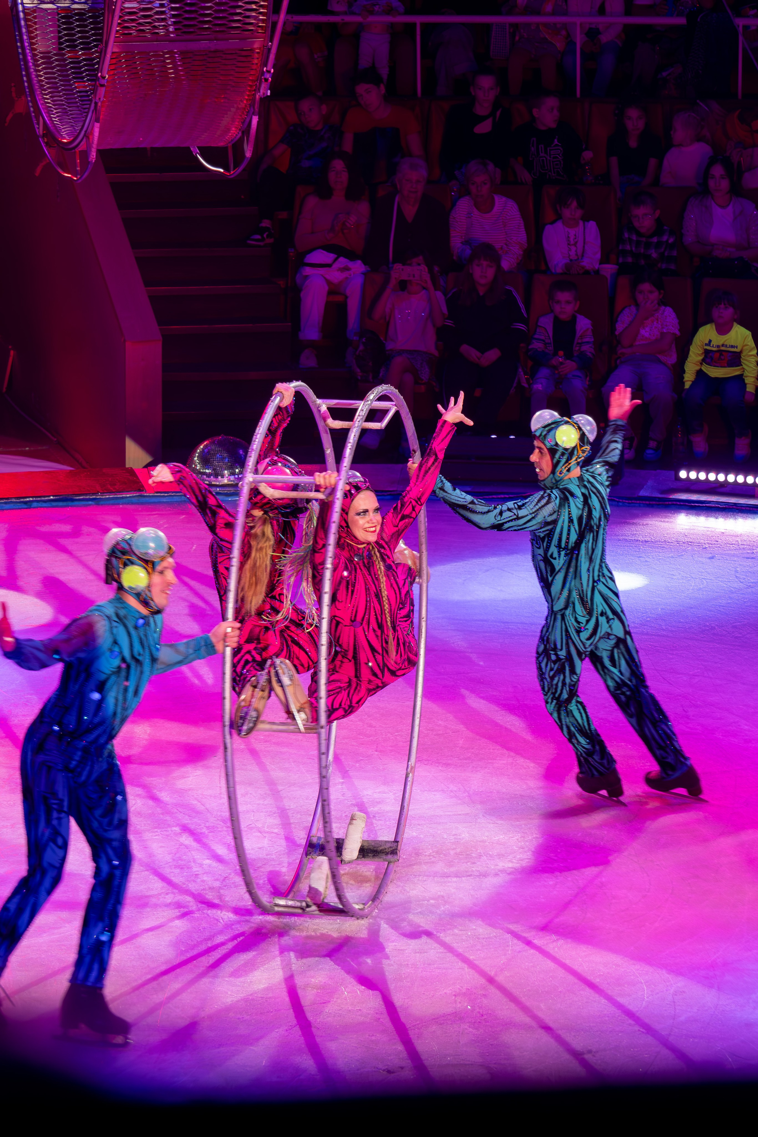 Цирк на льду «Айсберг» в Луганске. Фотограф в РФ и ЛНР Юлия Федосеева