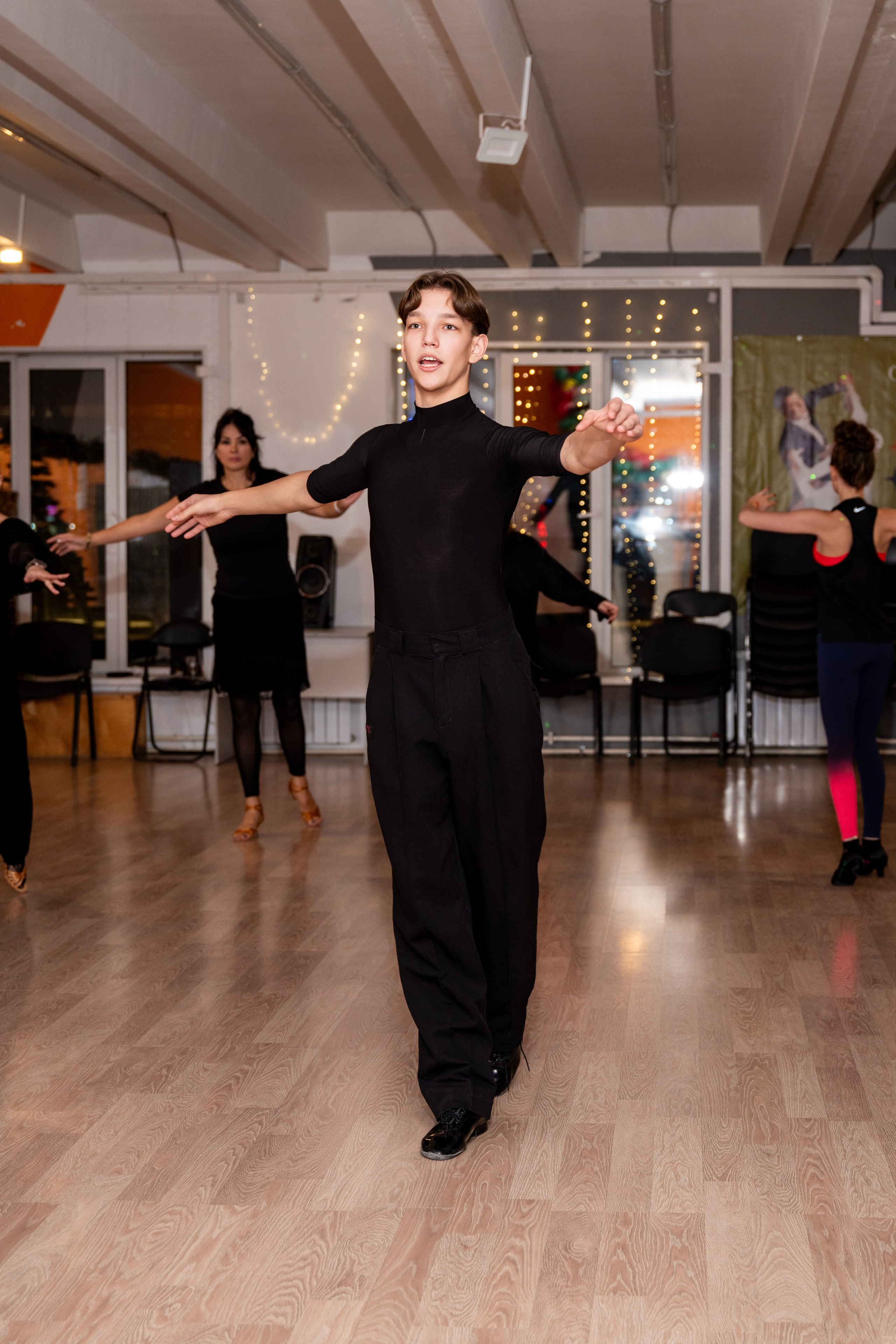 Взрослая группа латины. КонТакт — спортивные бальные танцы в Москве