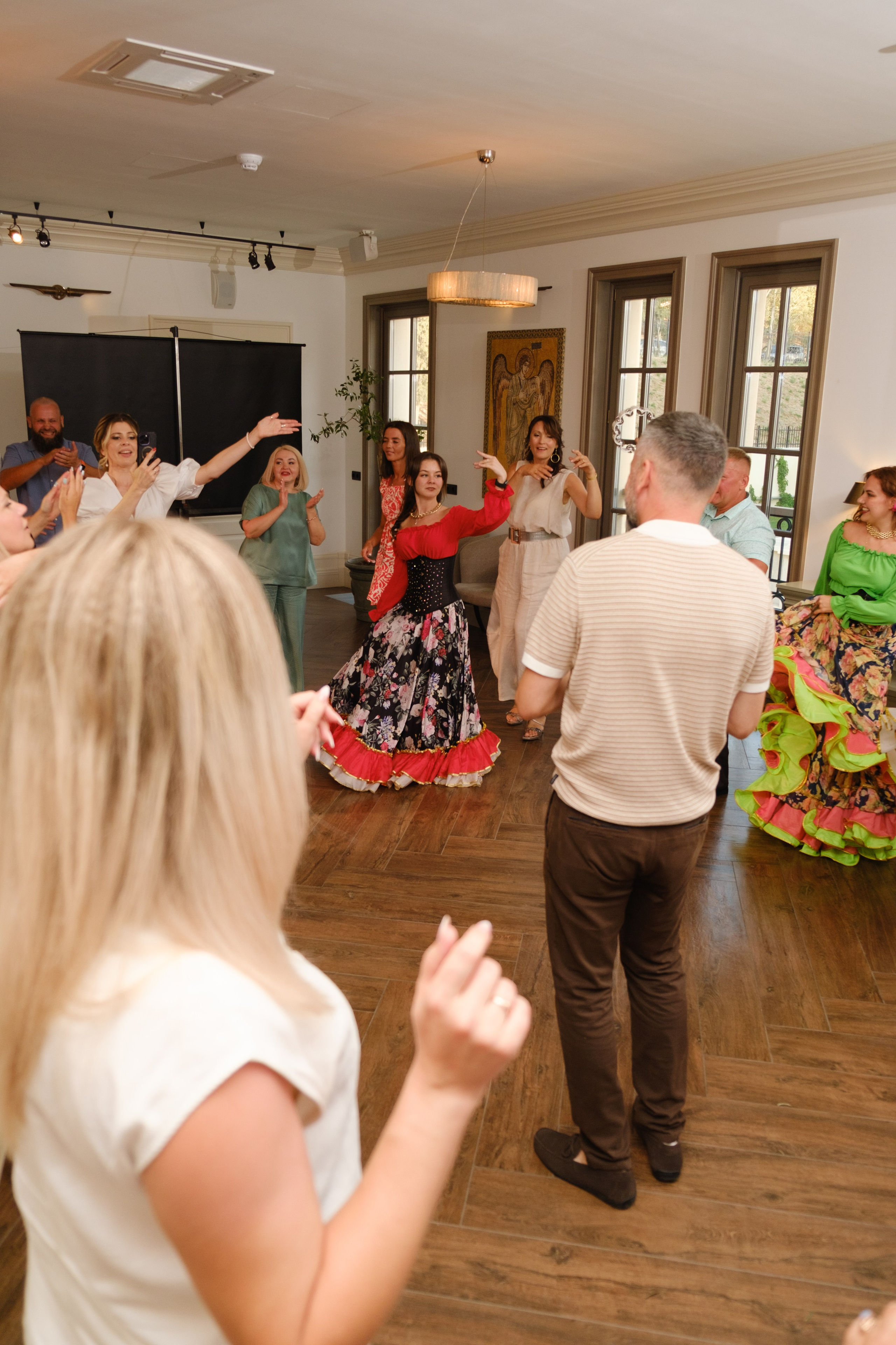 Фотограф на юбилей в Крыму | Съемка дня рождения | Илья Желдак. Профессиональная фотосъемка в Крыму. Натуральные эмоции и живые кадры. Забронируйте дату прямо сейчас!